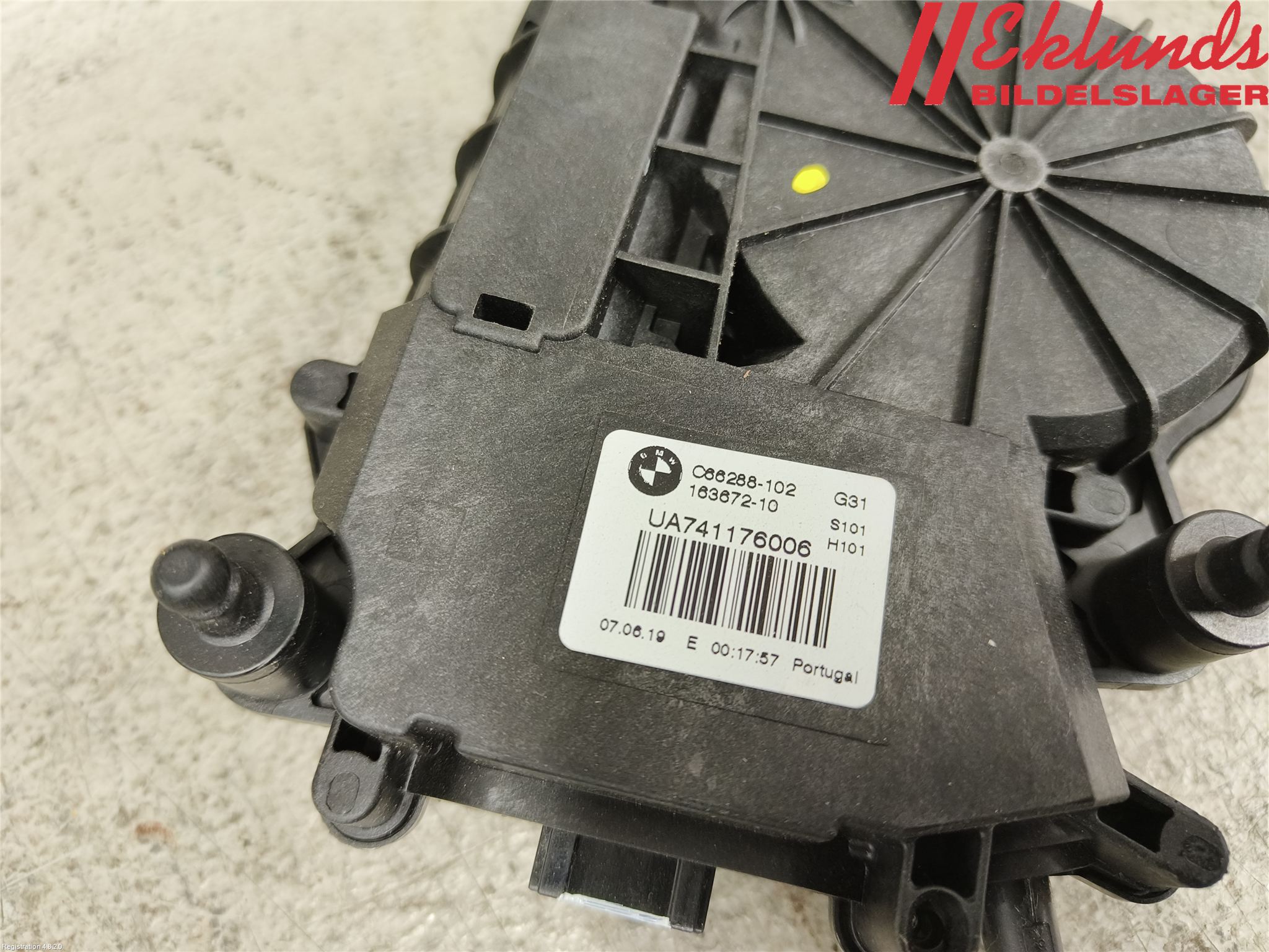 BMW 5 G30/G31/F90 17-23 Centrallåsmot Baklucka