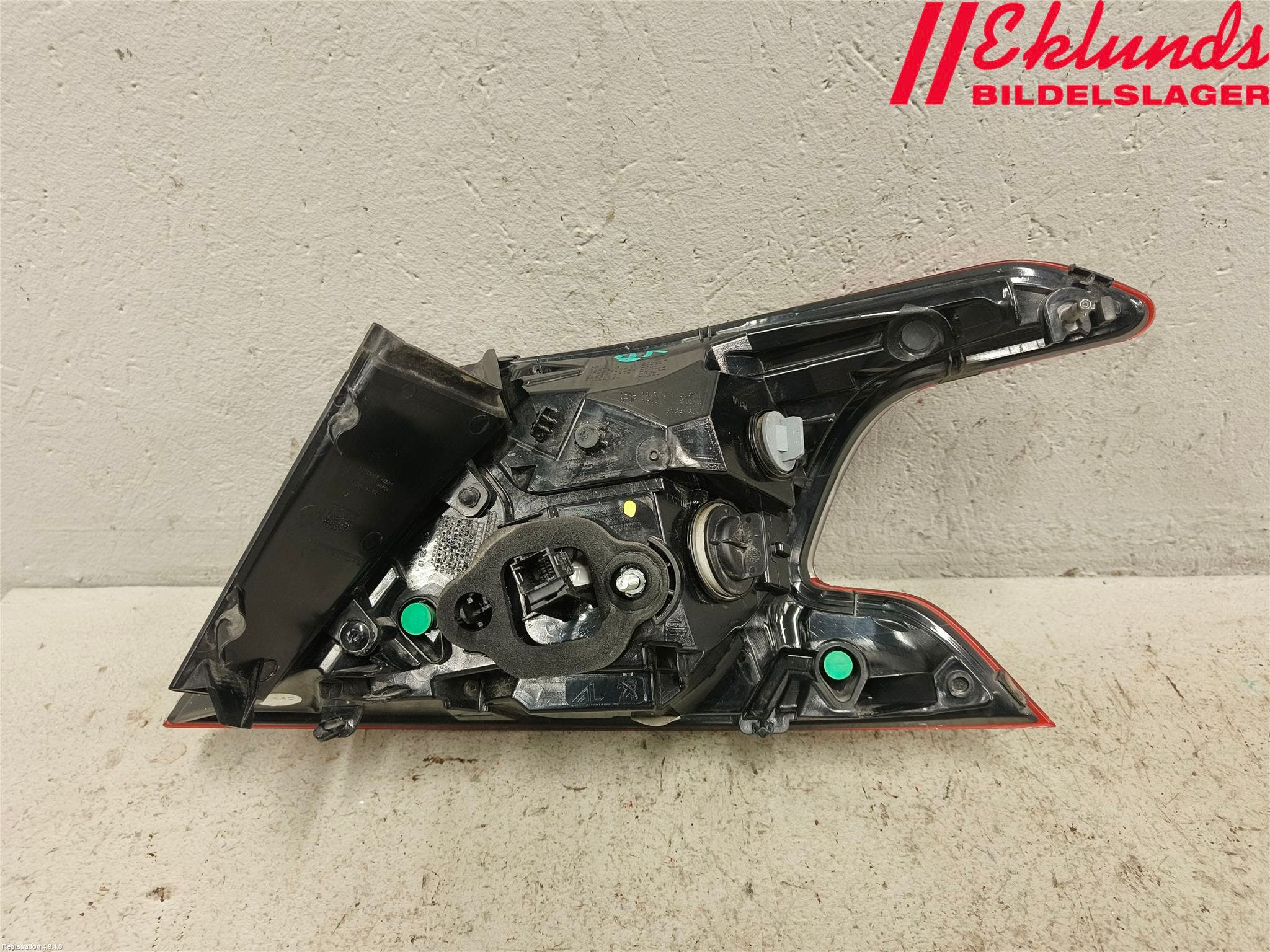 Peugeot 308 14-21 Bakljus Vänster