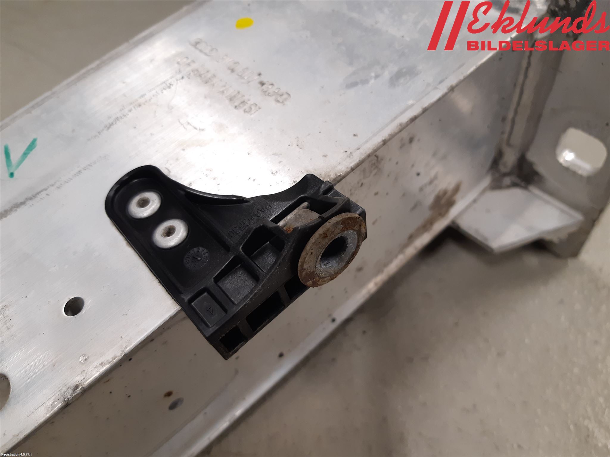 Audi A5 07-16 Stötfångarbärjärn Fram