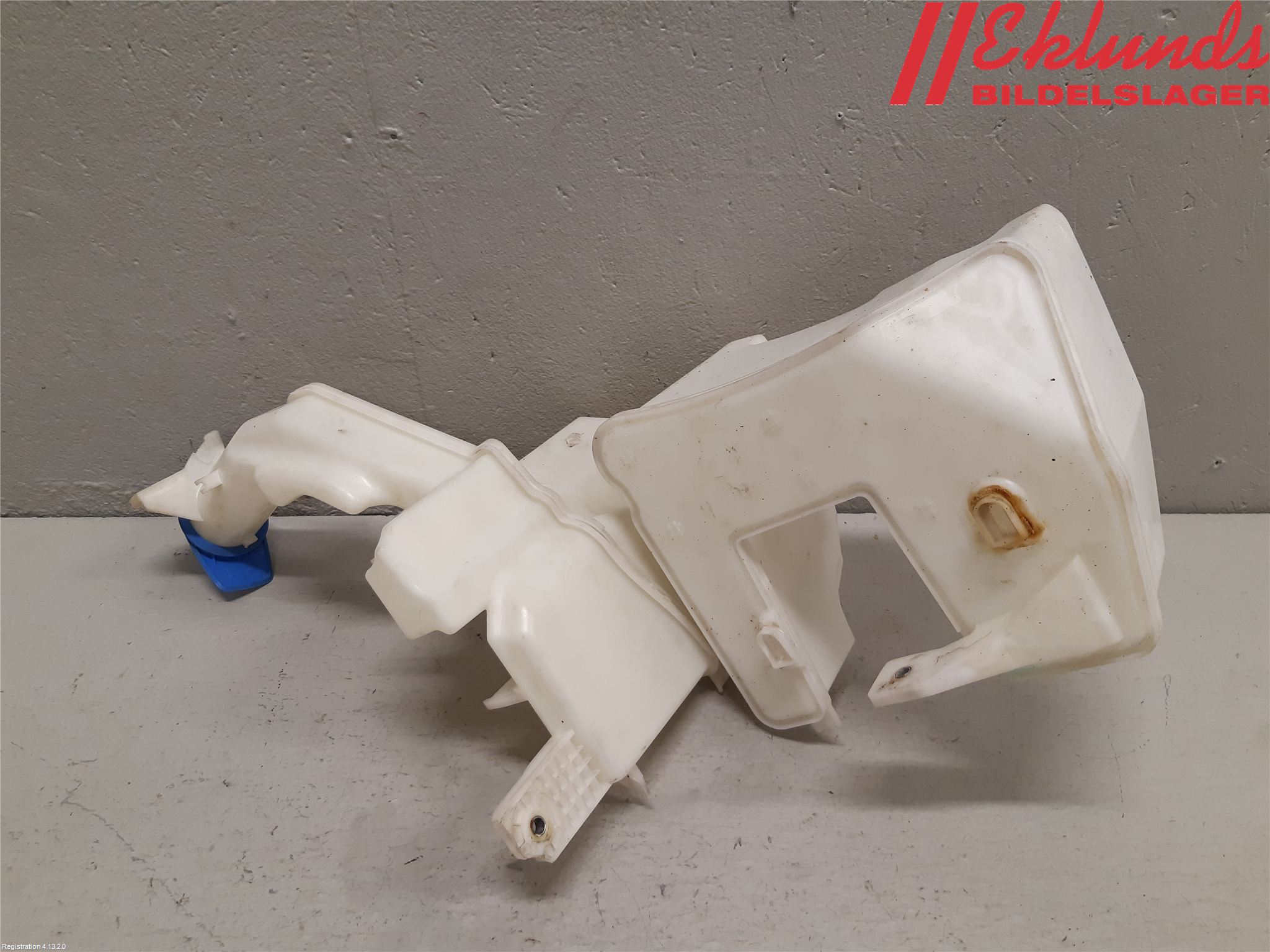 Volkswagen VW PASSAT 11-14 Spolartank Vindruta-Strål