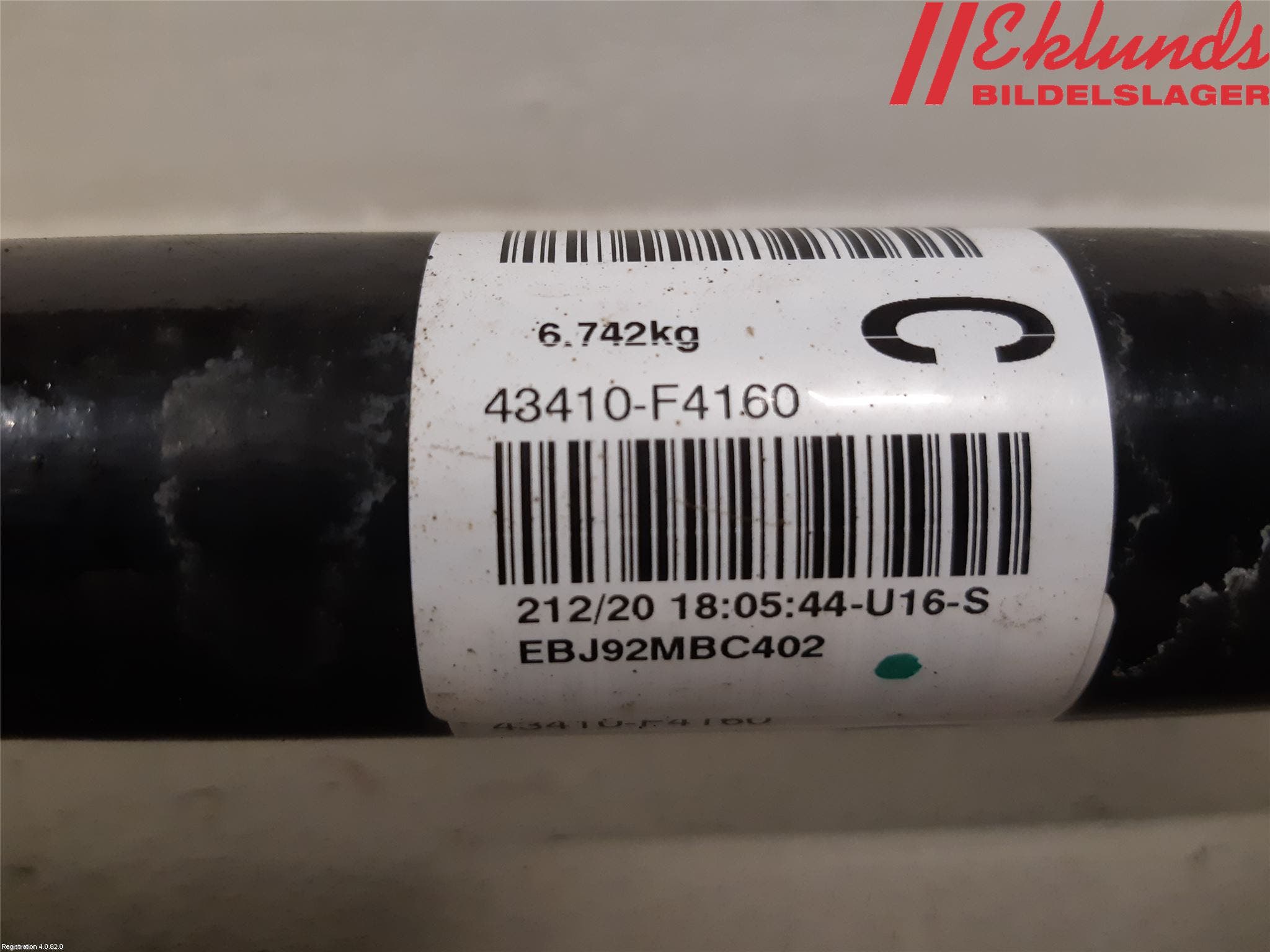 Toyota C-HR 16-23 Drivaxel Fram Höger