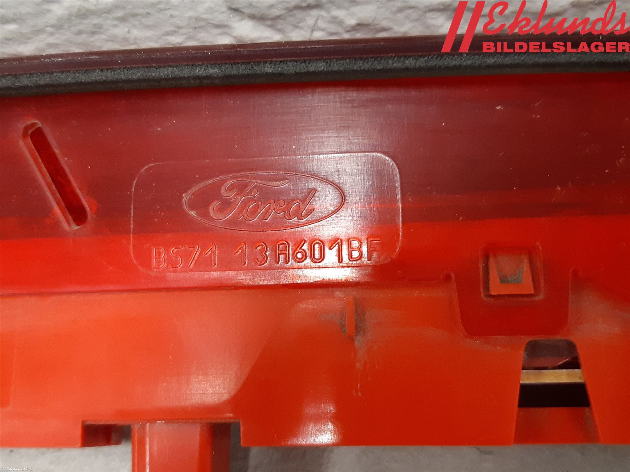 Ford FOCUS 15-18 Bromsljus Bakruta