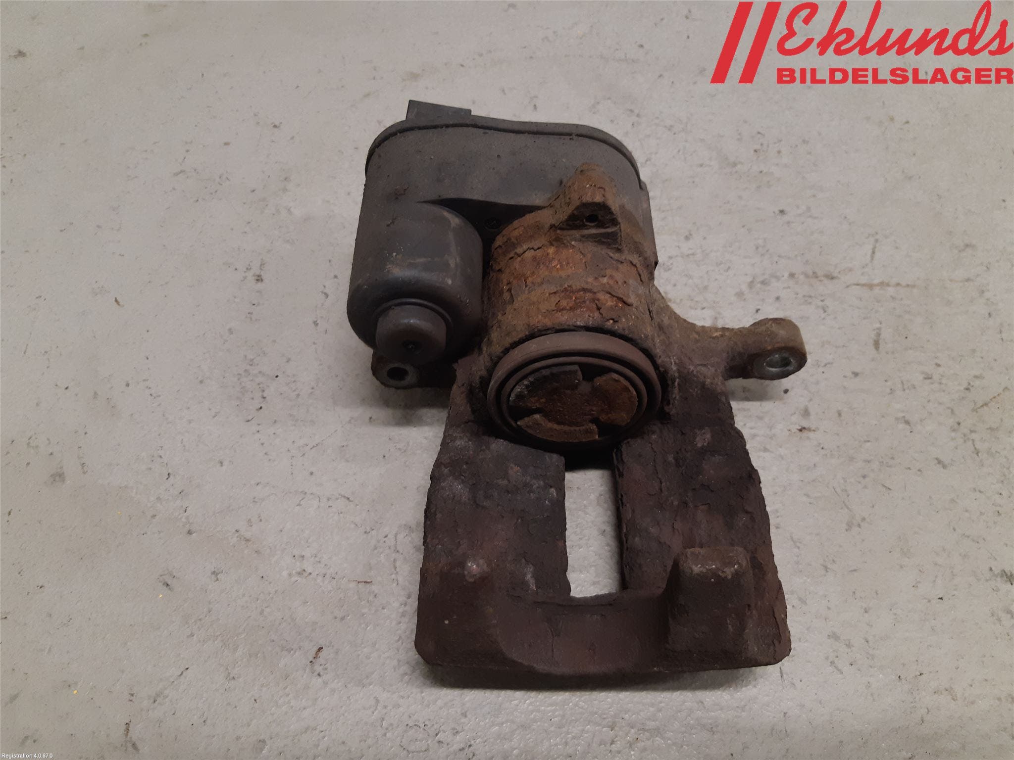 Volvo XC70 14-16 Bromsok Bak Höger