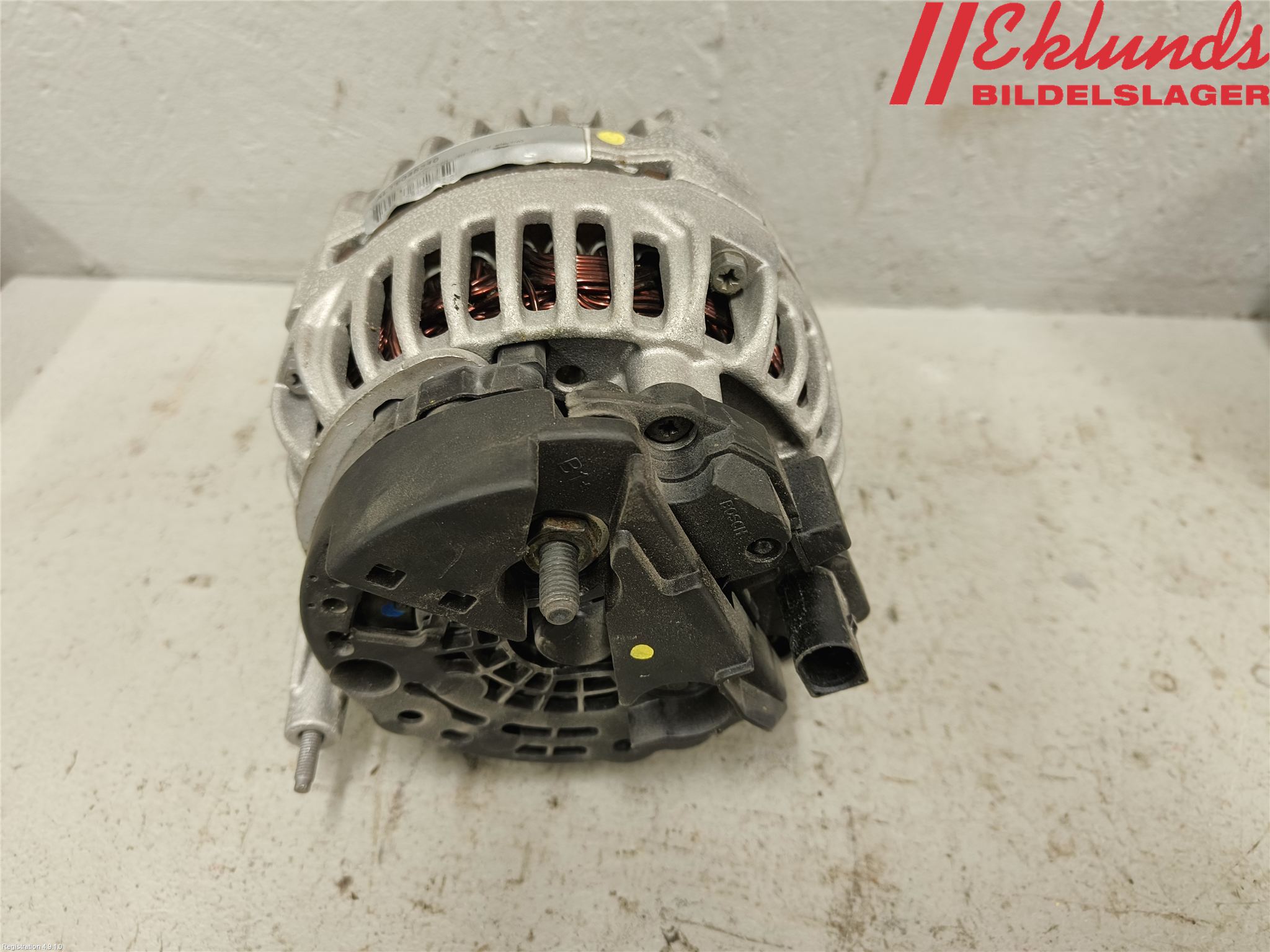 Volkswagen VW CADDY 11-15 Generator