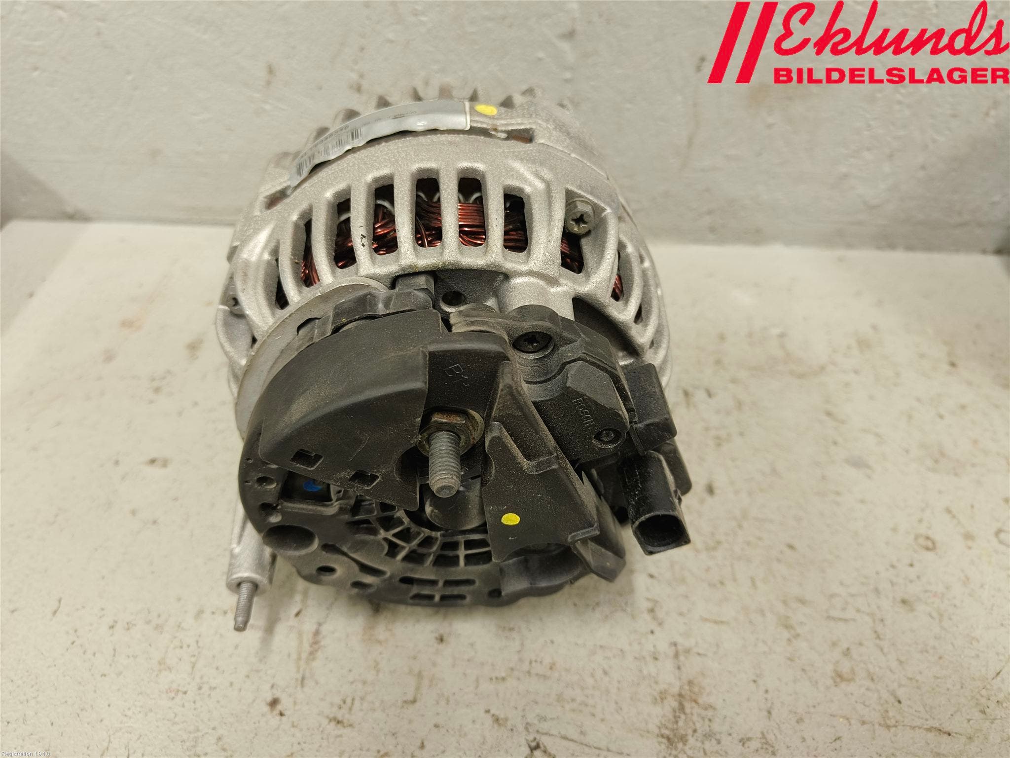 Volkswagen VW CADDY 11-15 Generator