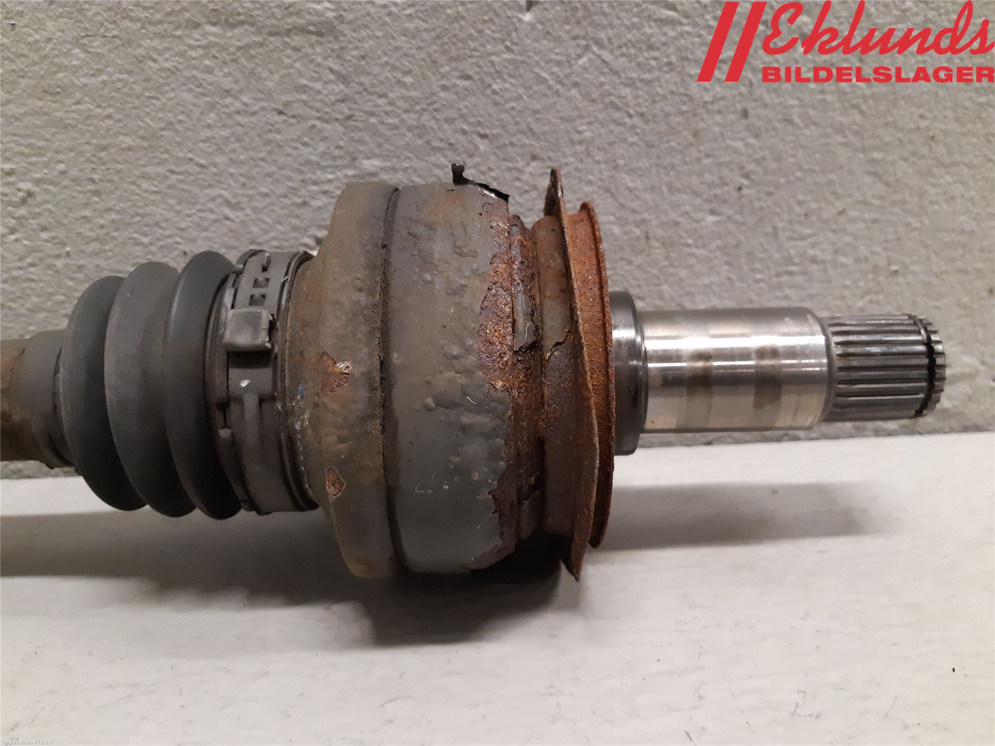 Mercedes-Benz MB E-KLASS (W212) 09-16 Drivaxel Bak Vänster