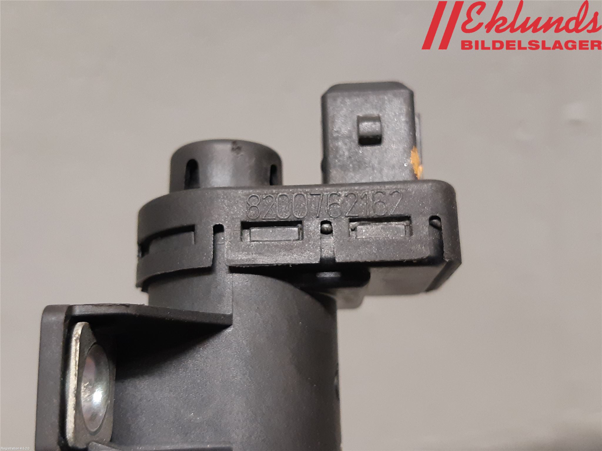 Nissan NV300 16-22 Vakuumventil