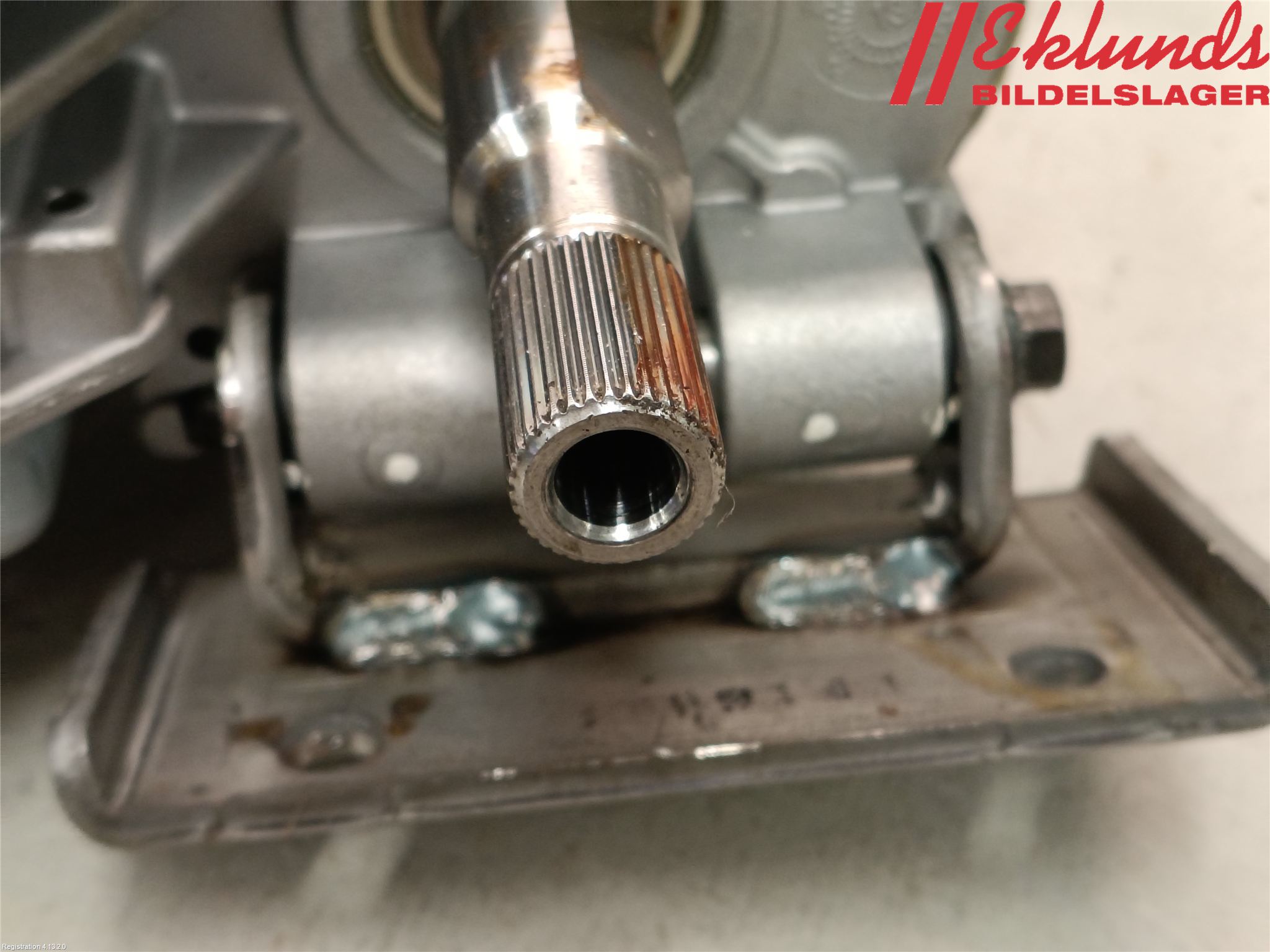 Kia CEED 06-12 Rattaxelagg Med Inb Servo