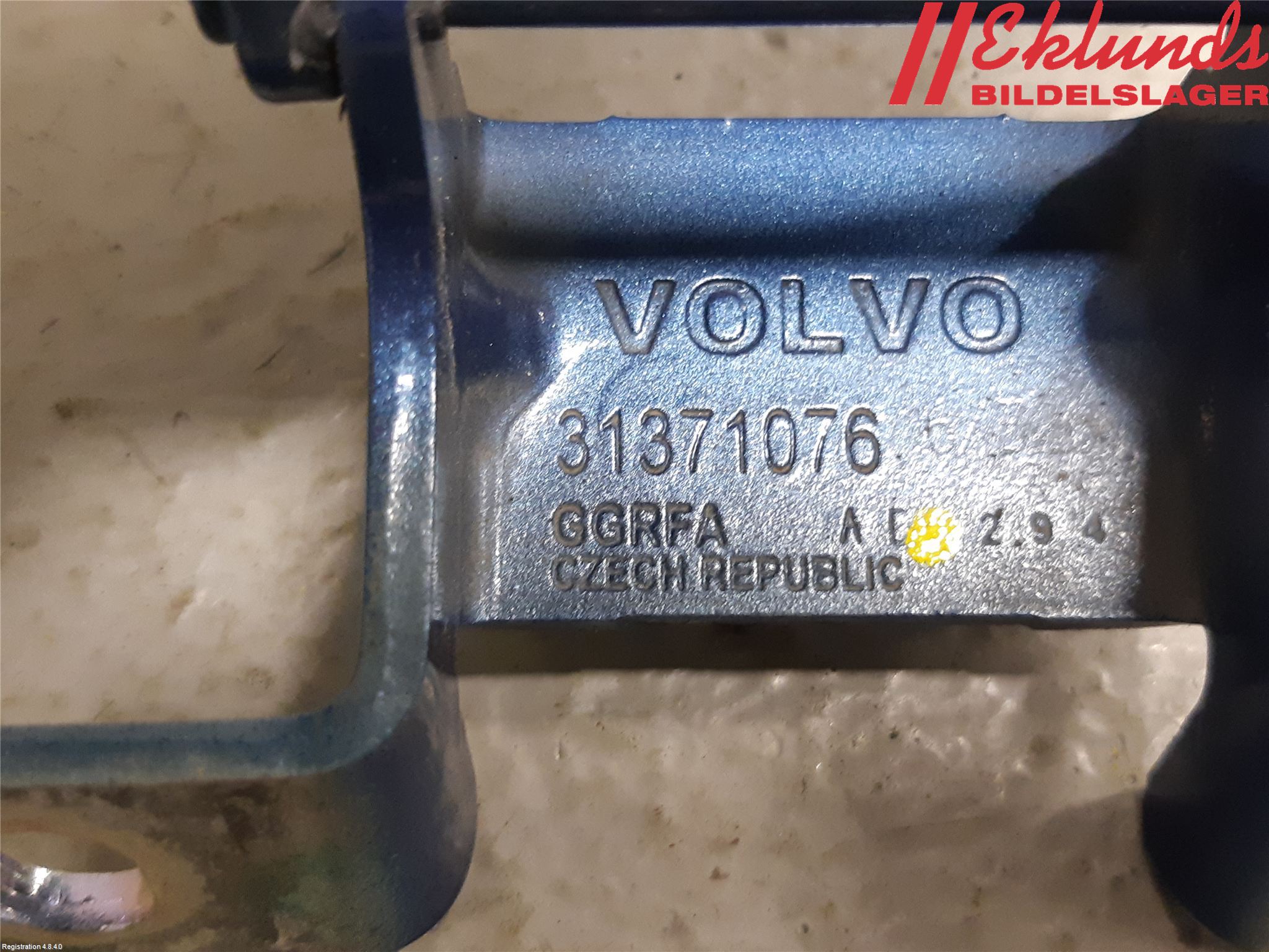Volvo XC90/RECHARGE 16- Bakluckegångjärn Hö