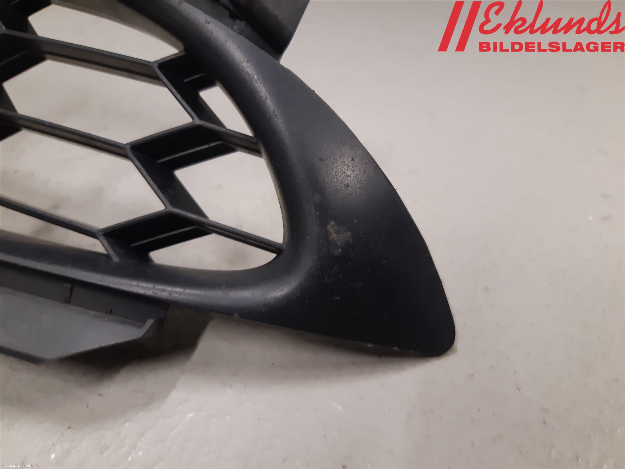 Honda HR-V 15-21 Dimljussarg Fram