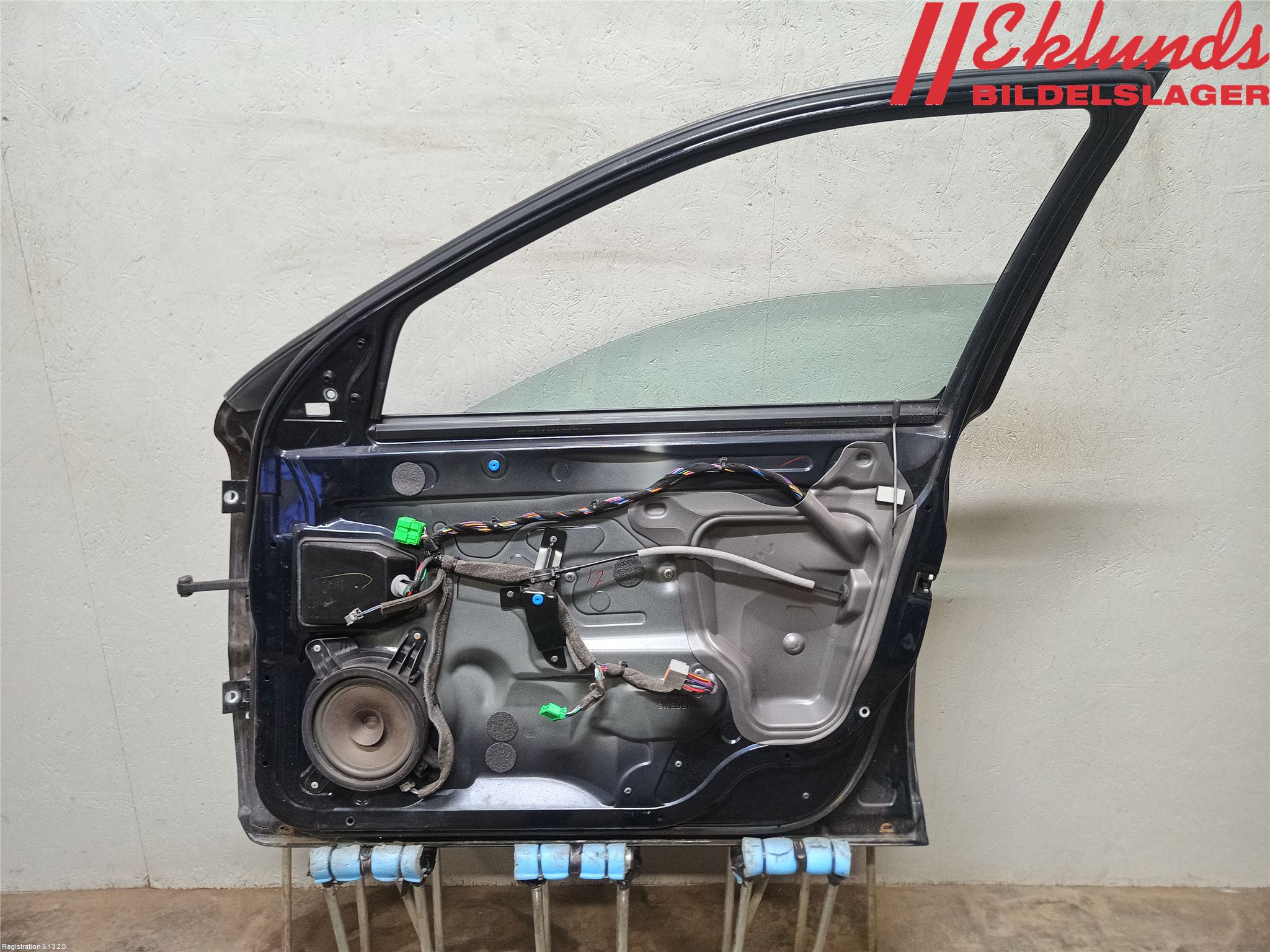 Volvo V70 05-08 Dörr Fram Höger