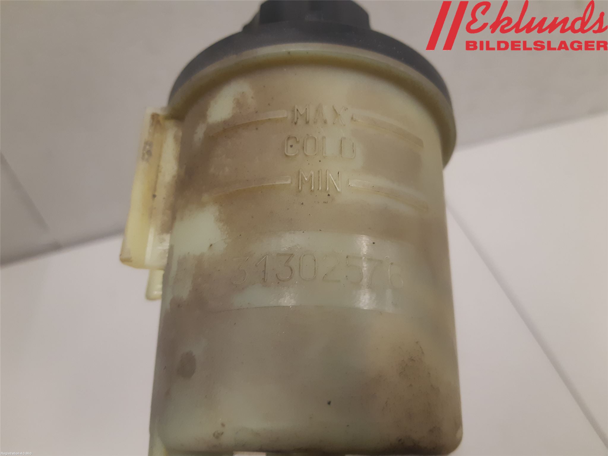 Volvo XC60 09-13 Styrservooljebehållare