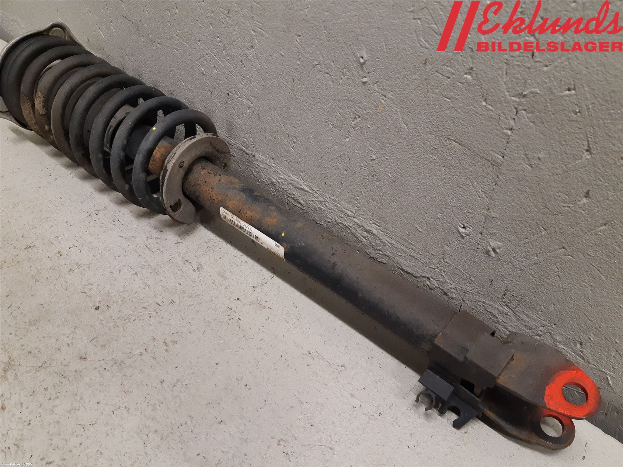 Mercedes-Benz MB E-KLASS (W213) 16-23 Fjäderben Fram Vänster