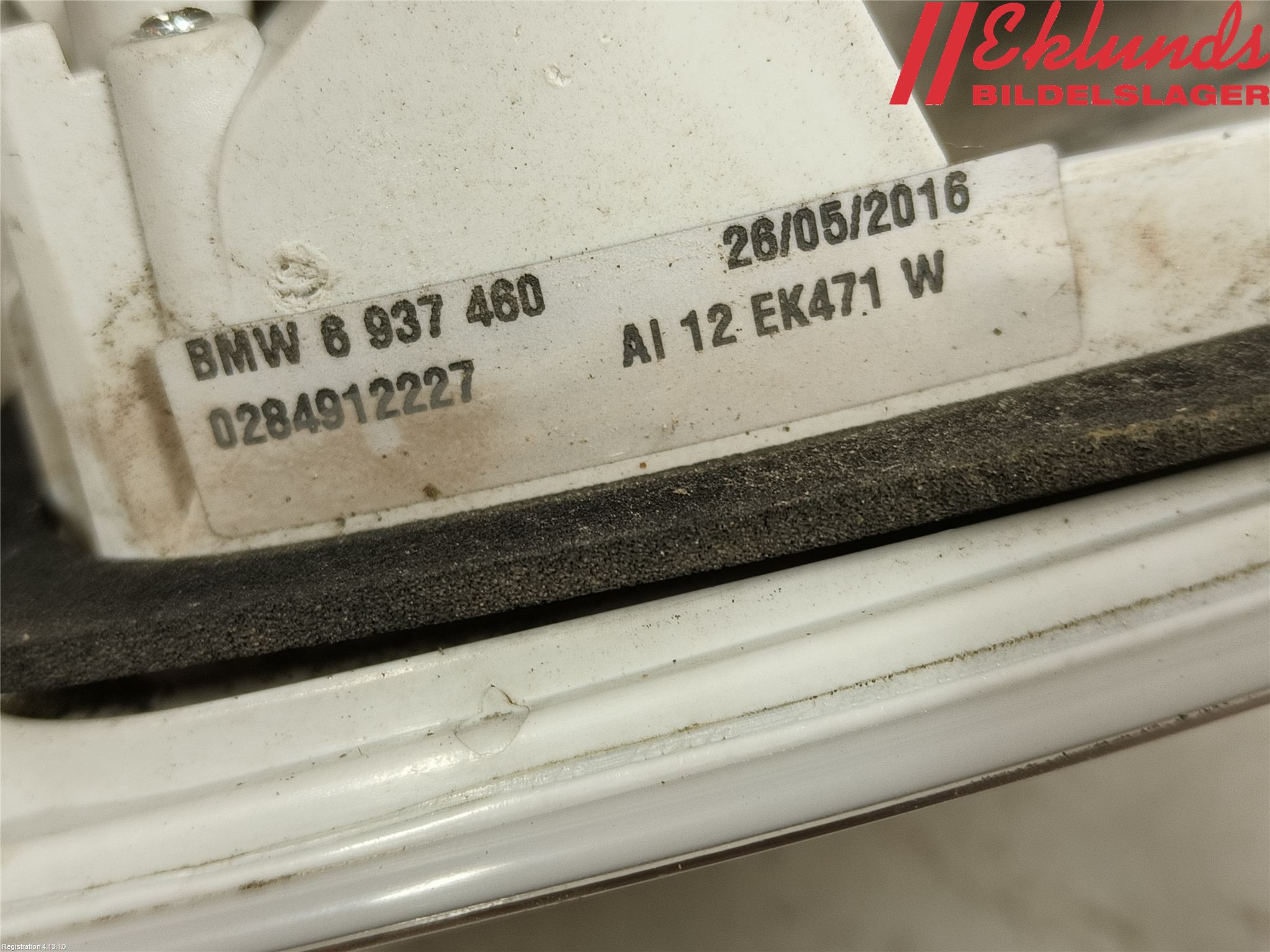 BMW 3 E90/91 SED/TOU 05-12 Bakljus Lucka Hö