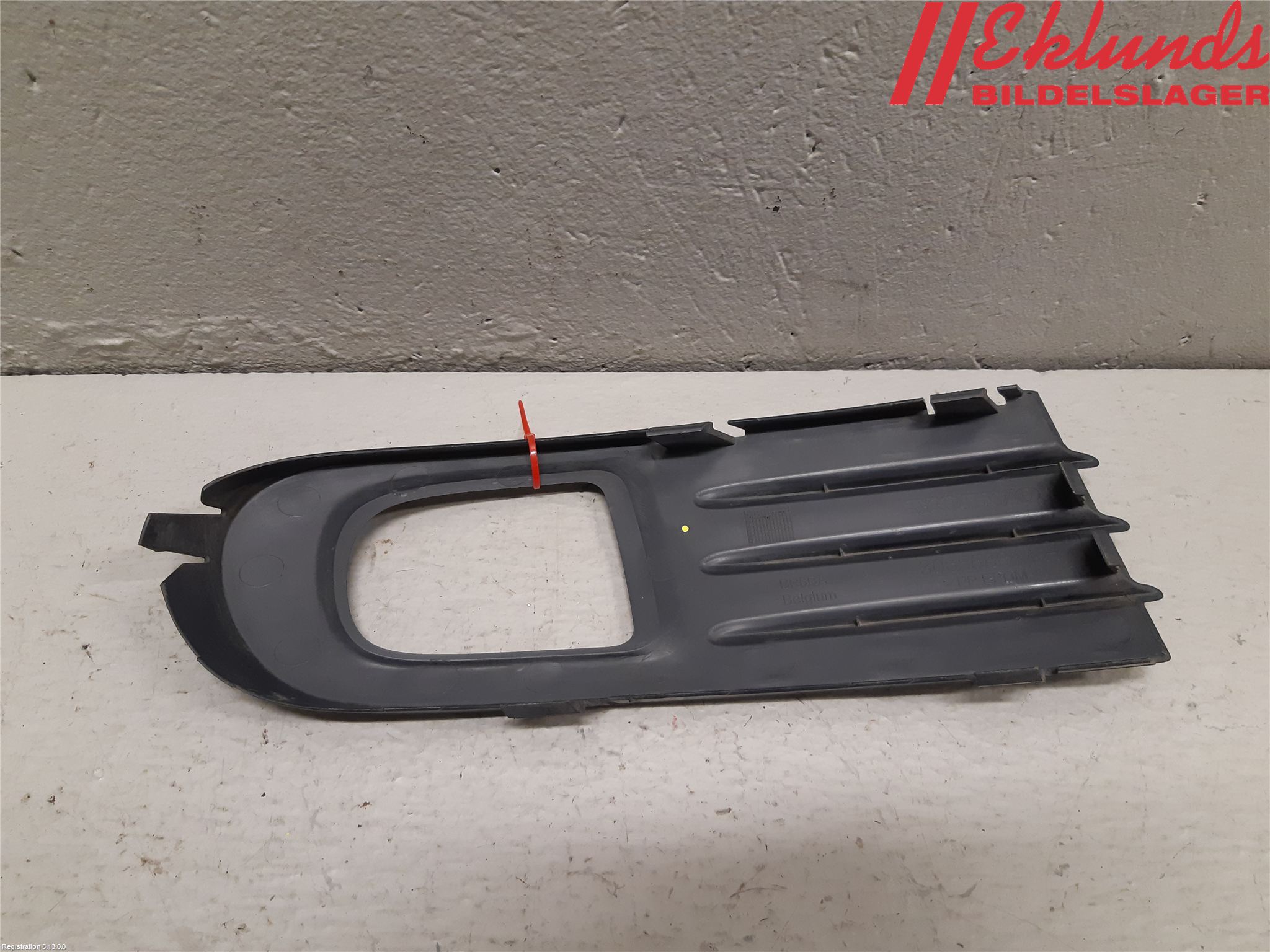 Volvo V50 04-07 Dimljussarg Fram