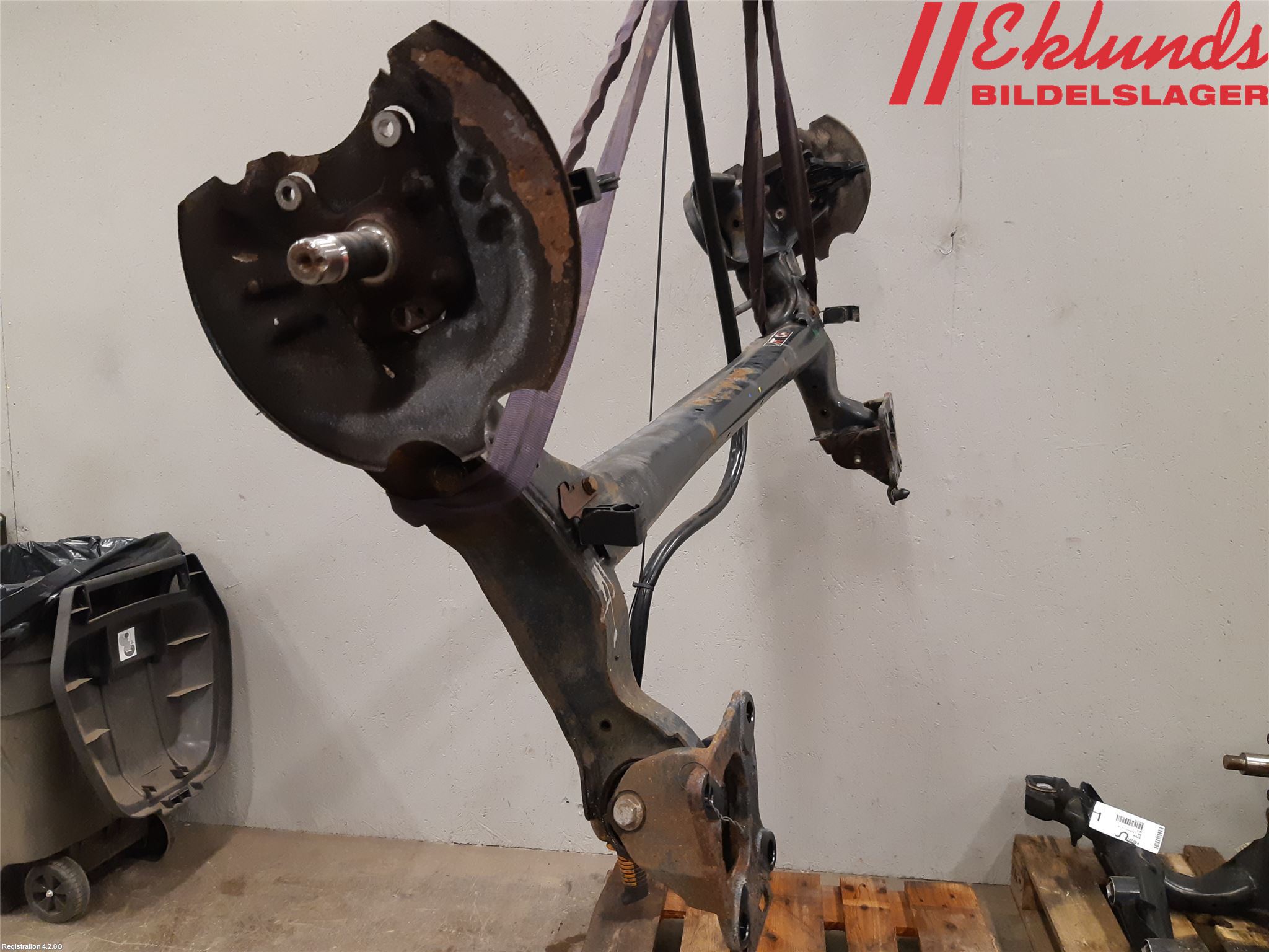 Peugeot PARTNER 16-18 Bakaxel