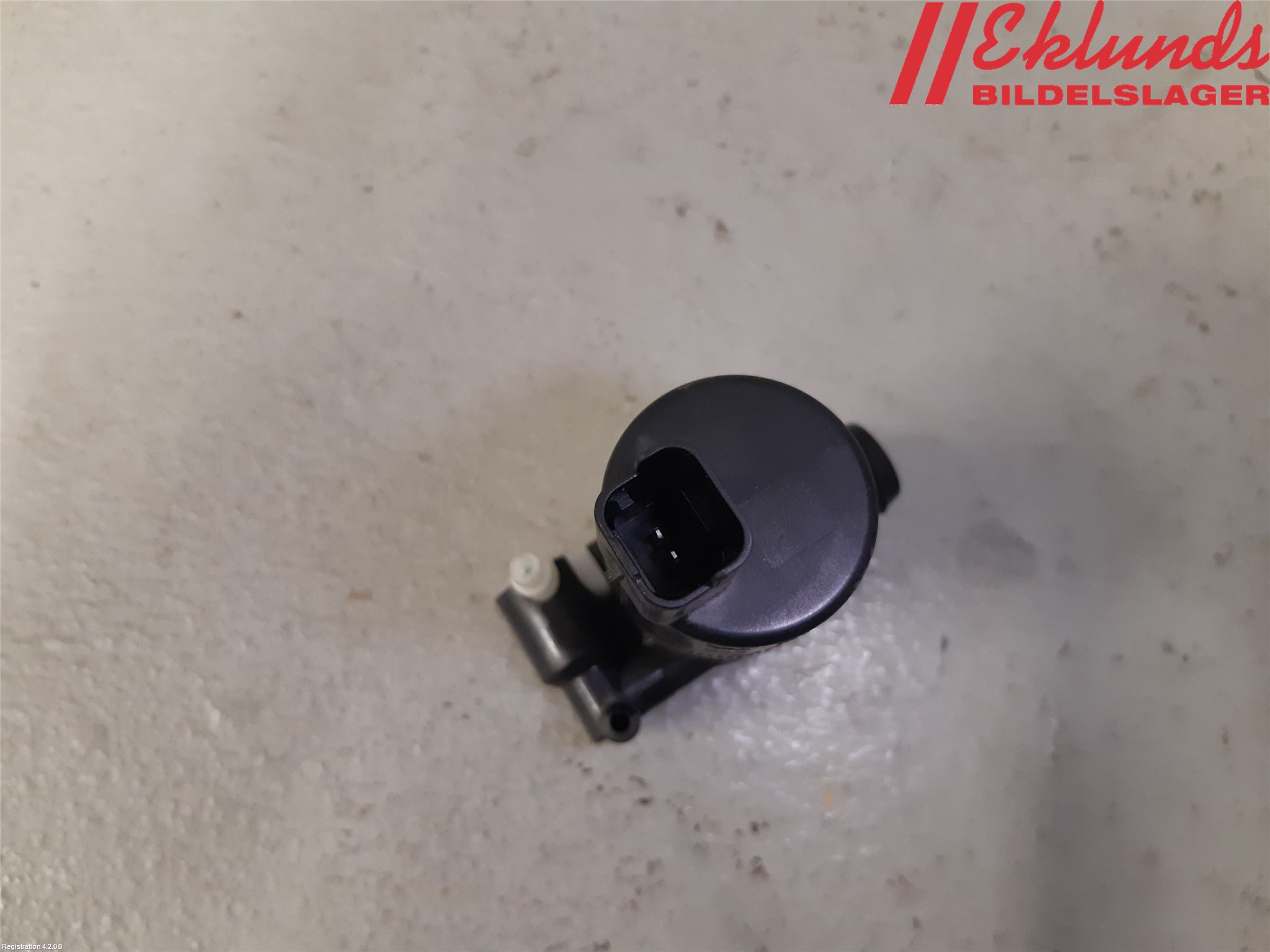 Peugeot 2008/E-2008 20- Spolarpump Vindruta