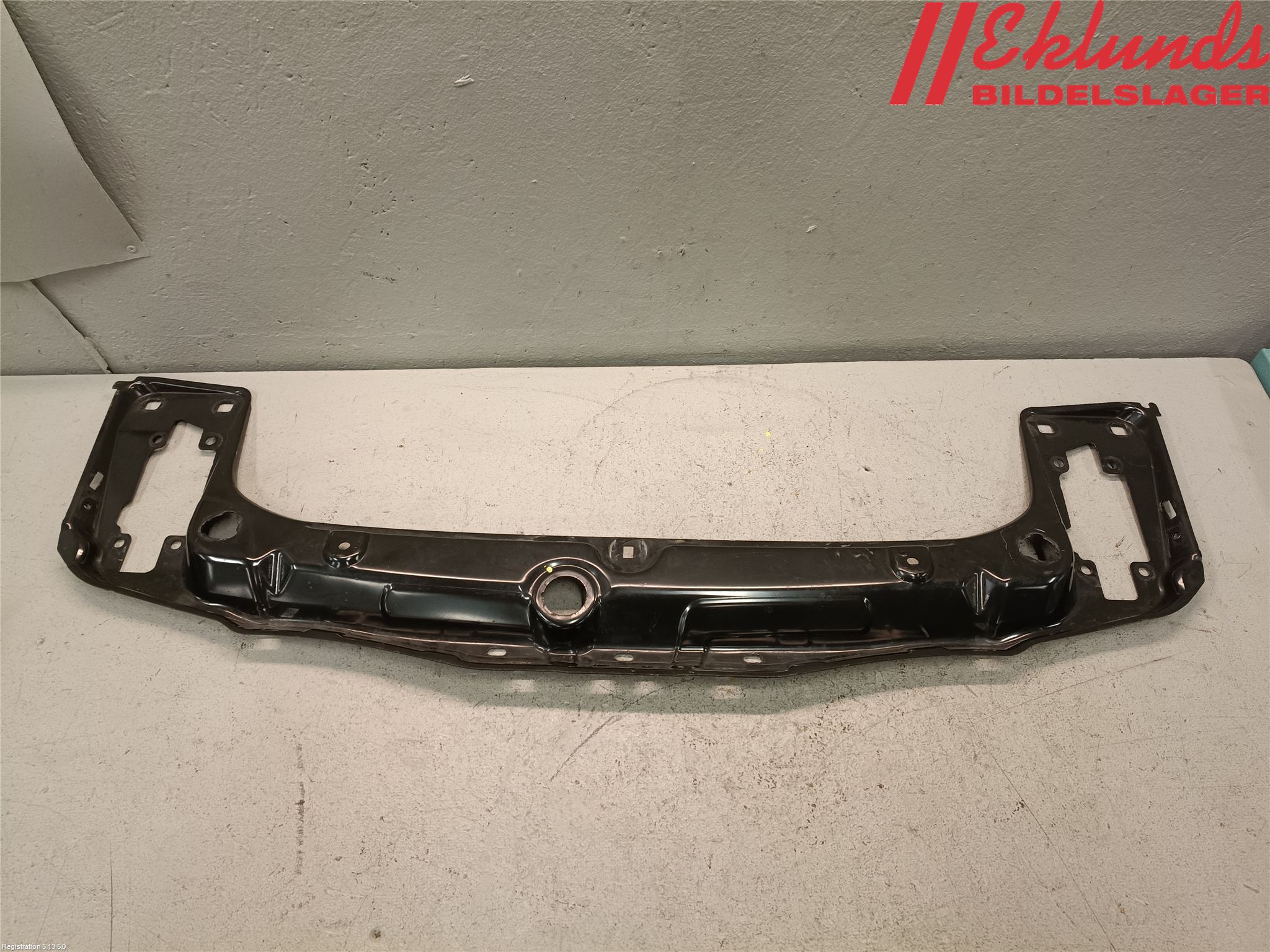 BMW 3 F30/F31/F80 12-19 Frontplåt