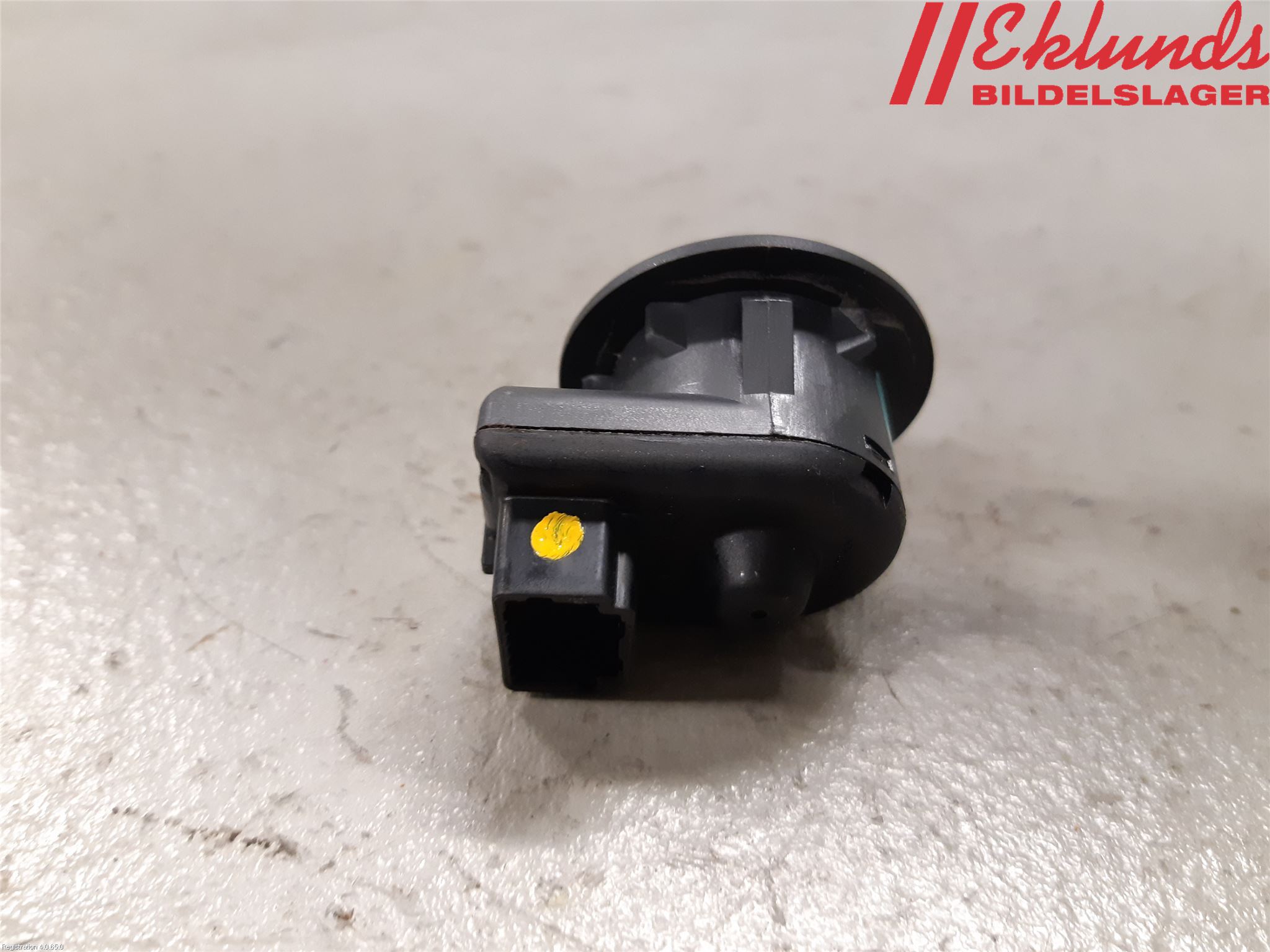 Nissan NV300 16-22 Strömställare Spegel