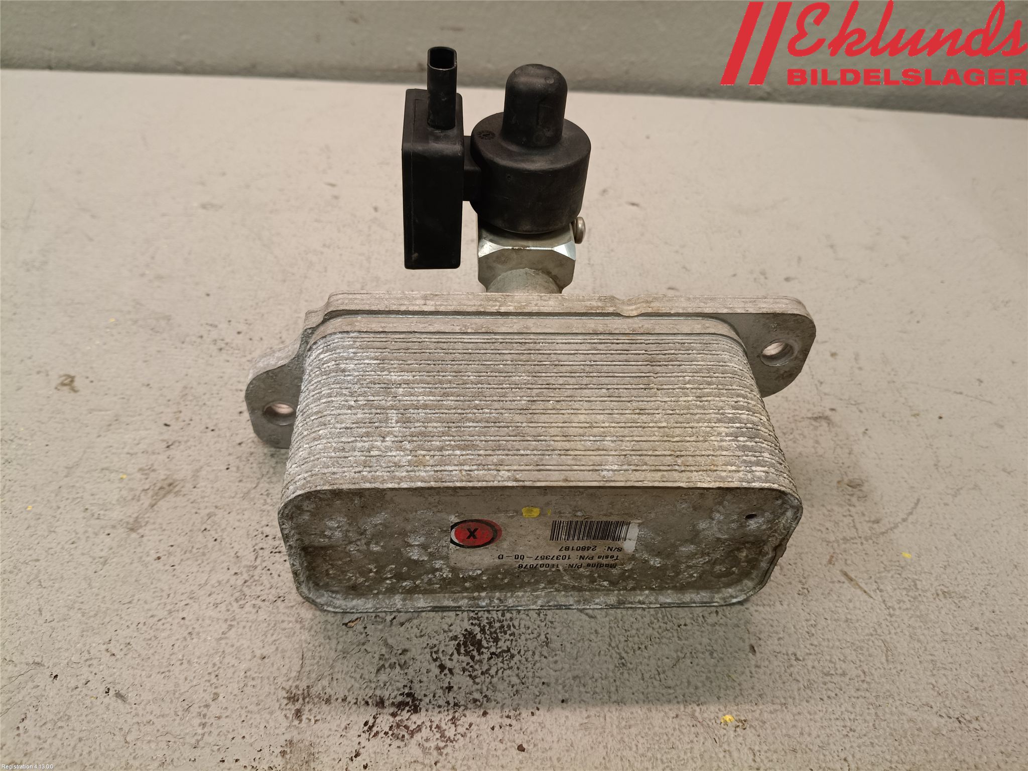 Tesla MODEL X 16- Ac Kondensor-Kylare