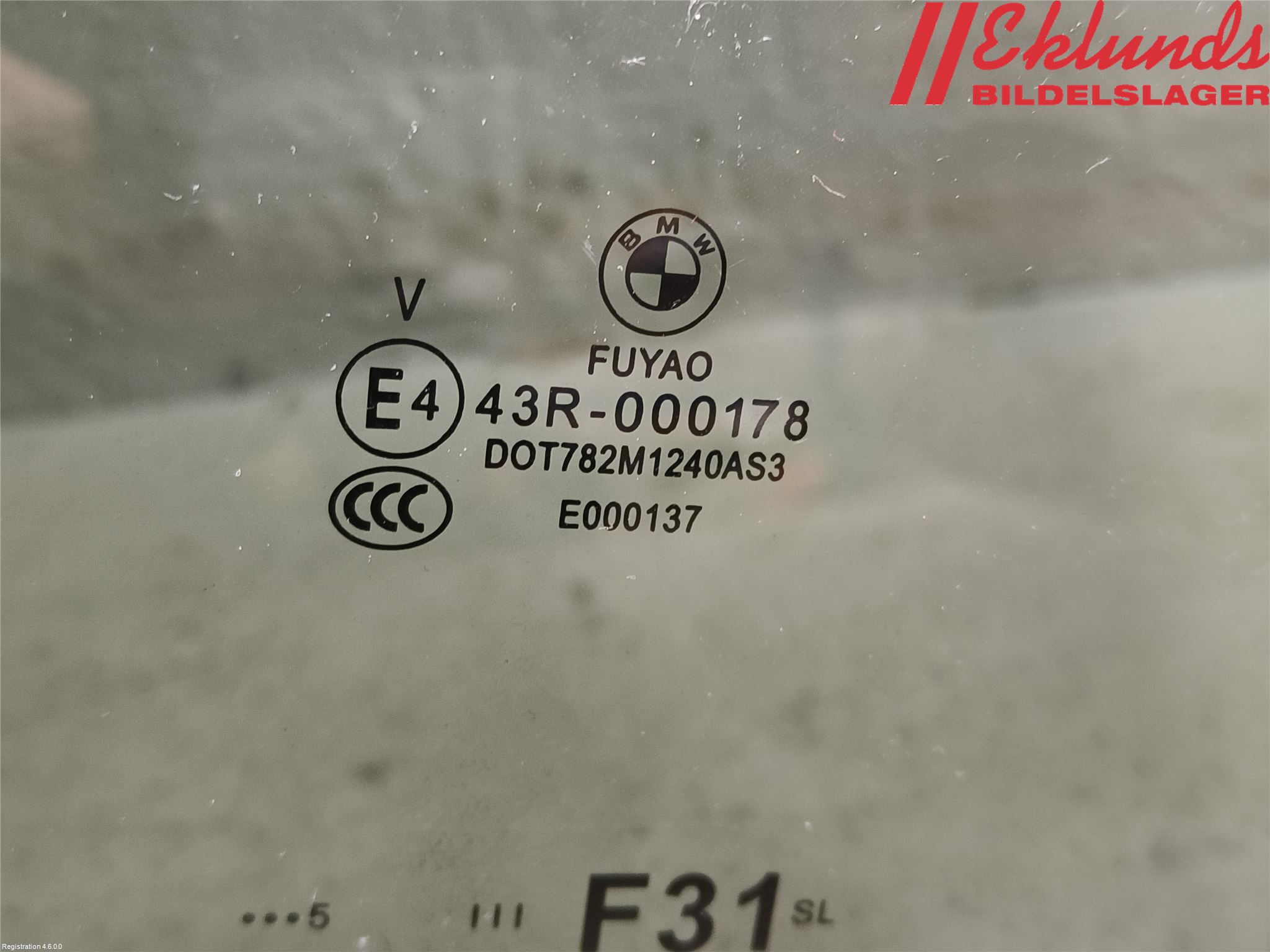 BMW 3 F30/F31/F80 12-19 Dörruta Bak Höger