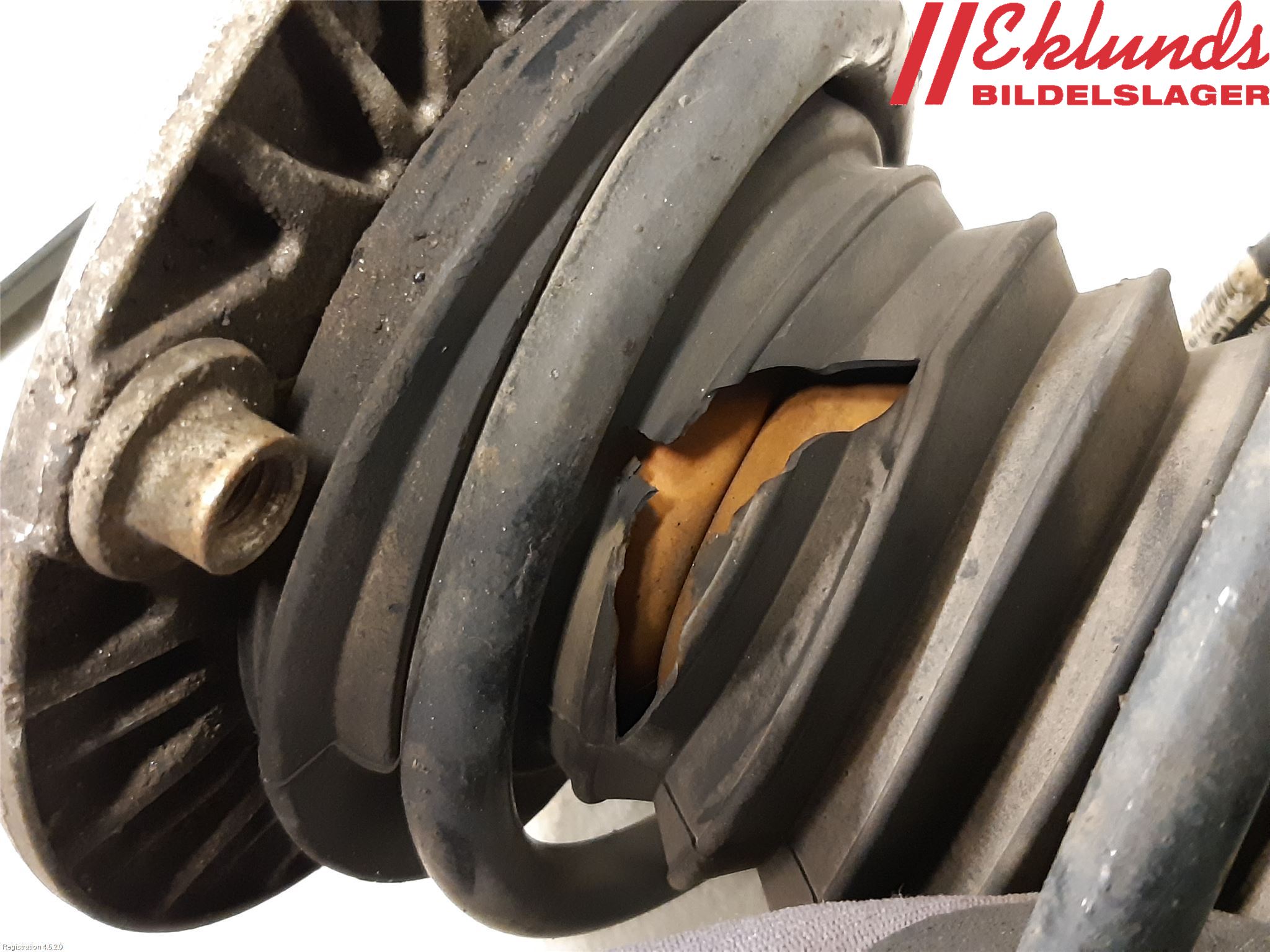 BMW 4 F32/F33/F82/F83 13-20 Fjäderben Fram Vänster