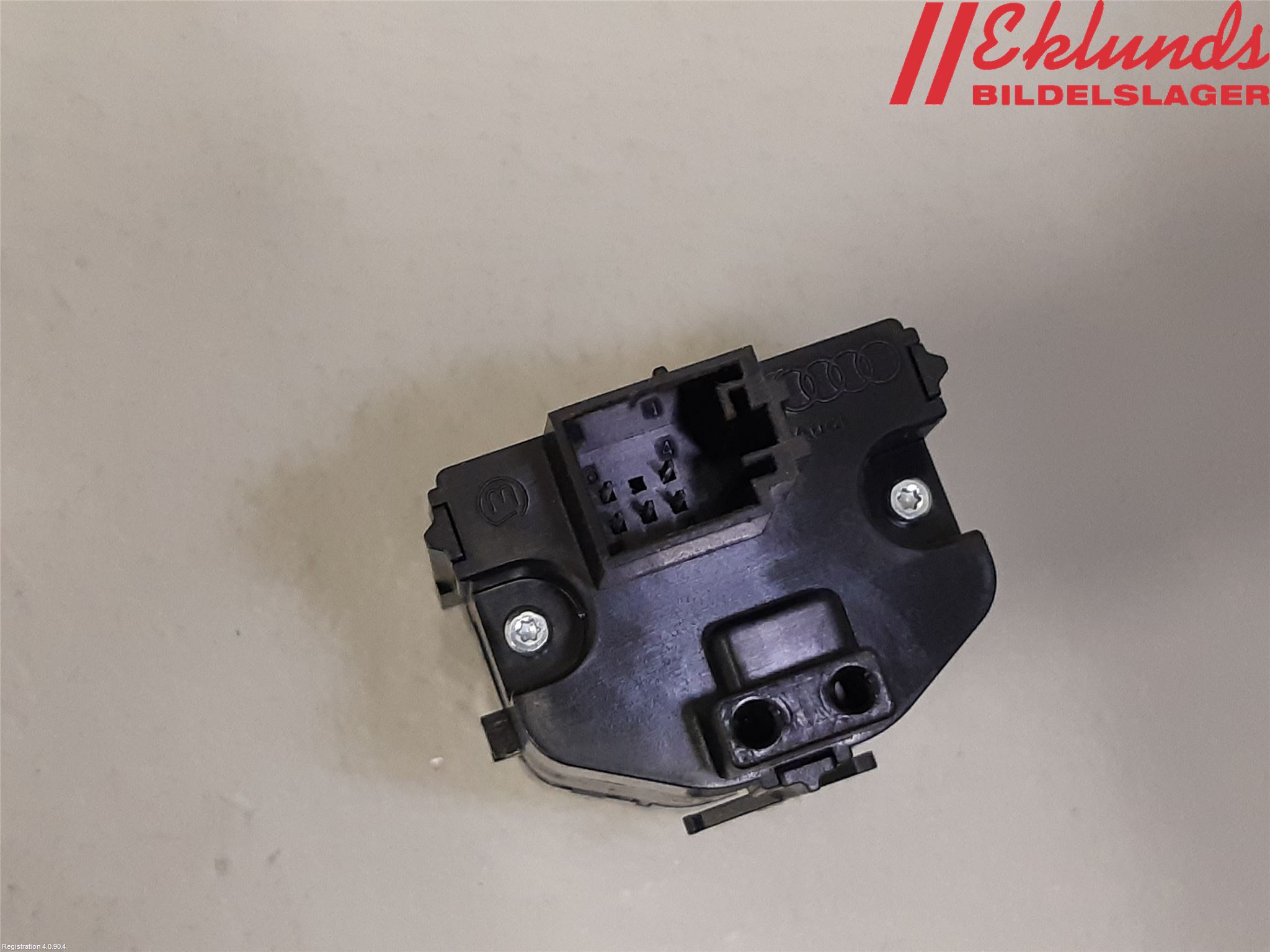 Audi A6 F2/C8 19- Strömställare Övrigt