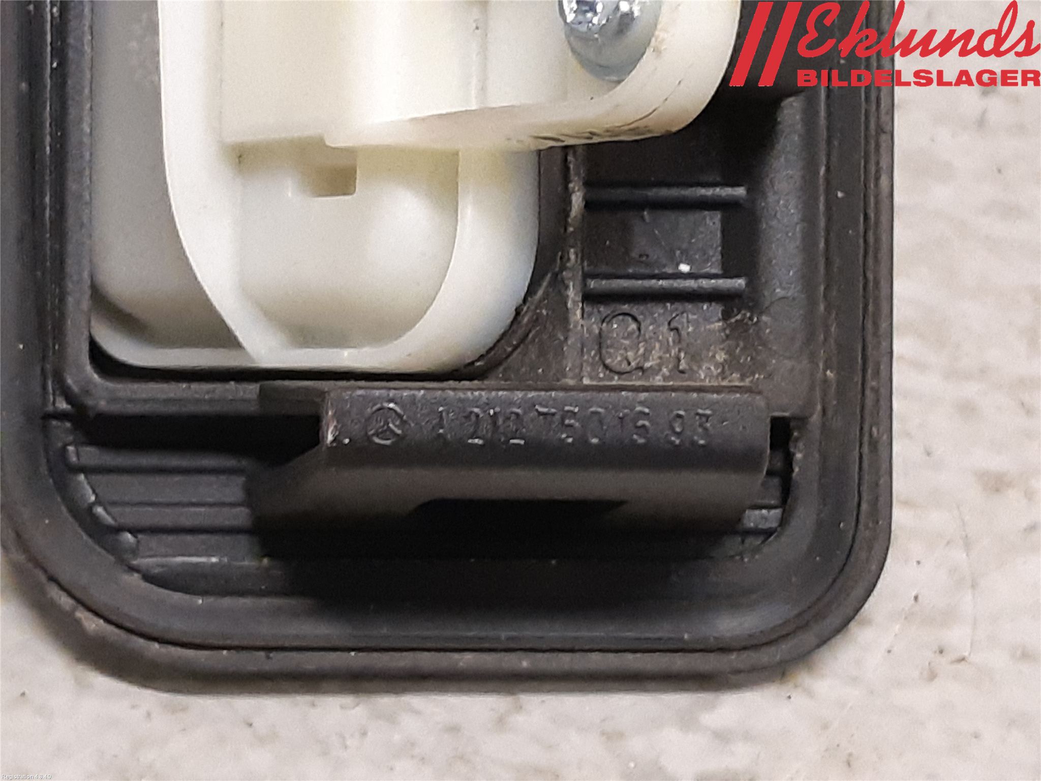 Mercedes-Benz MB E-KLASS (W212) 09-16 Bakluckehandtag