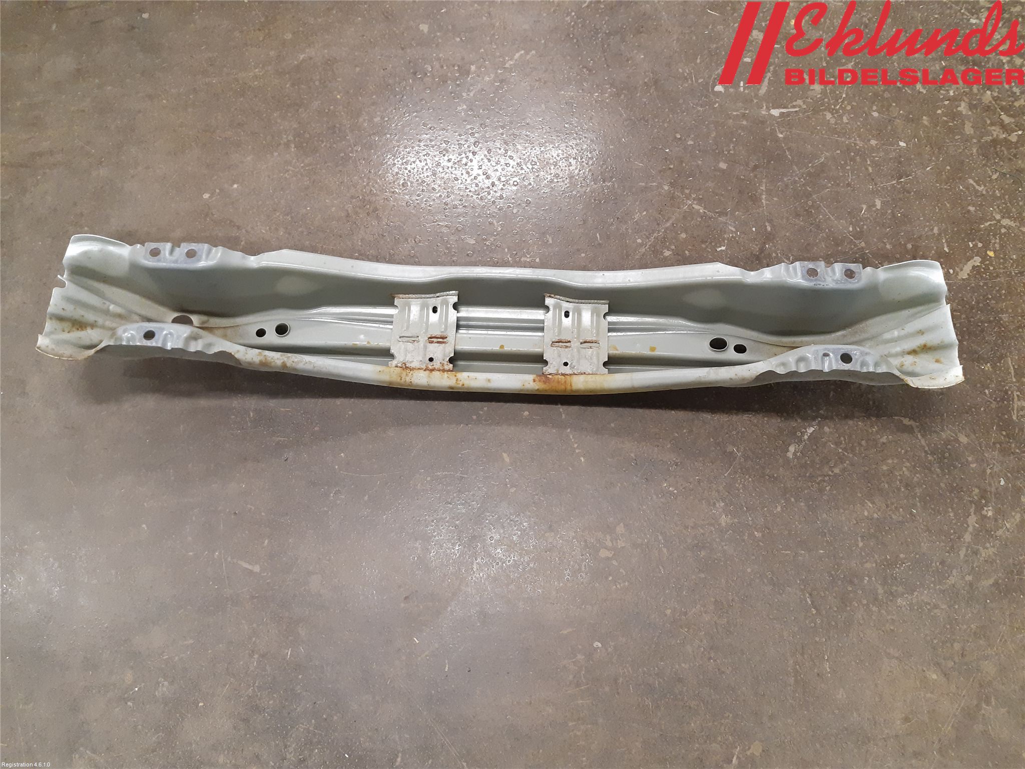 Volvo V40 12-19 Stötfångarbalk Bak