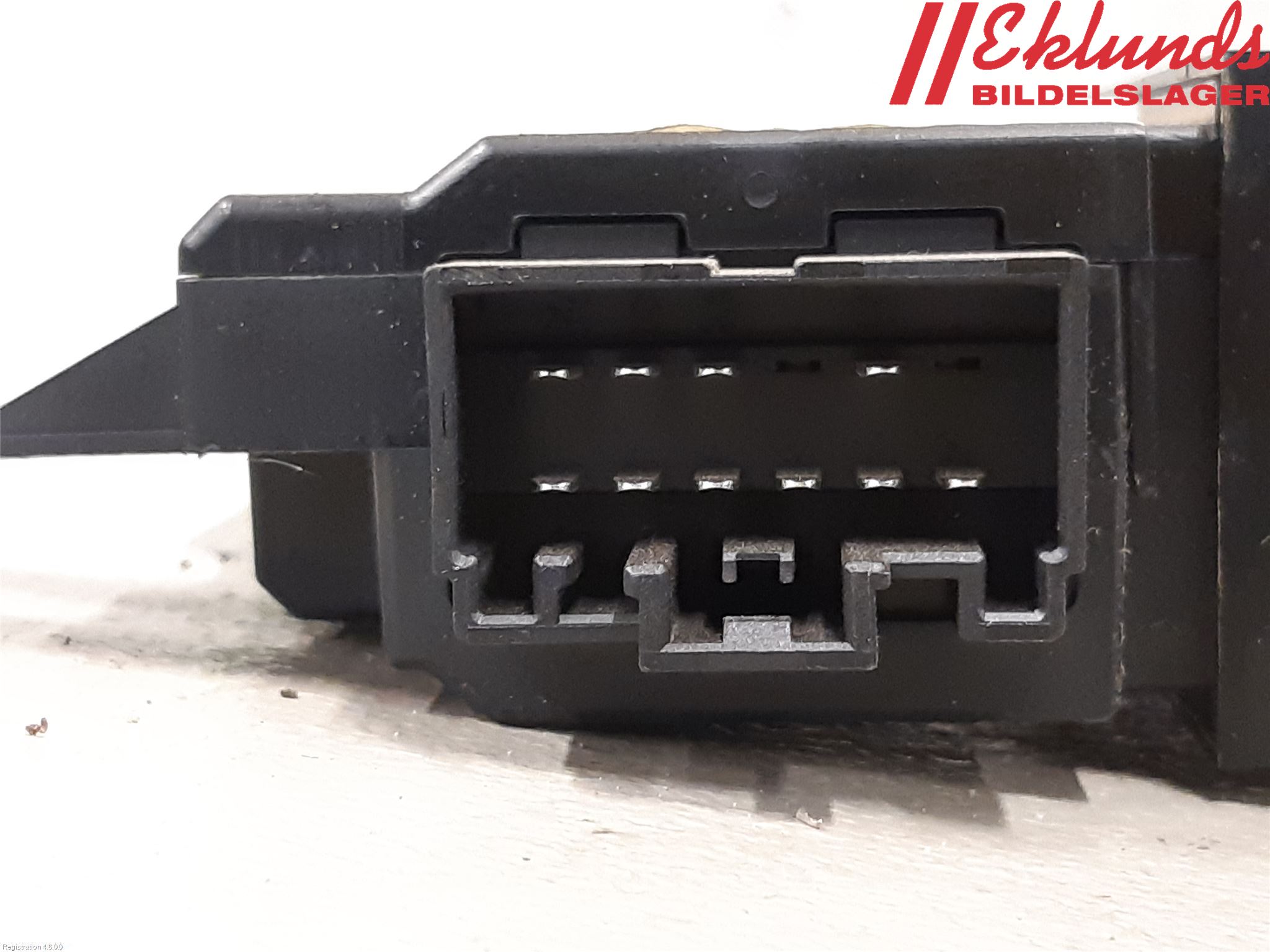 Volvo V70 05-08 Strömställare Elhiss