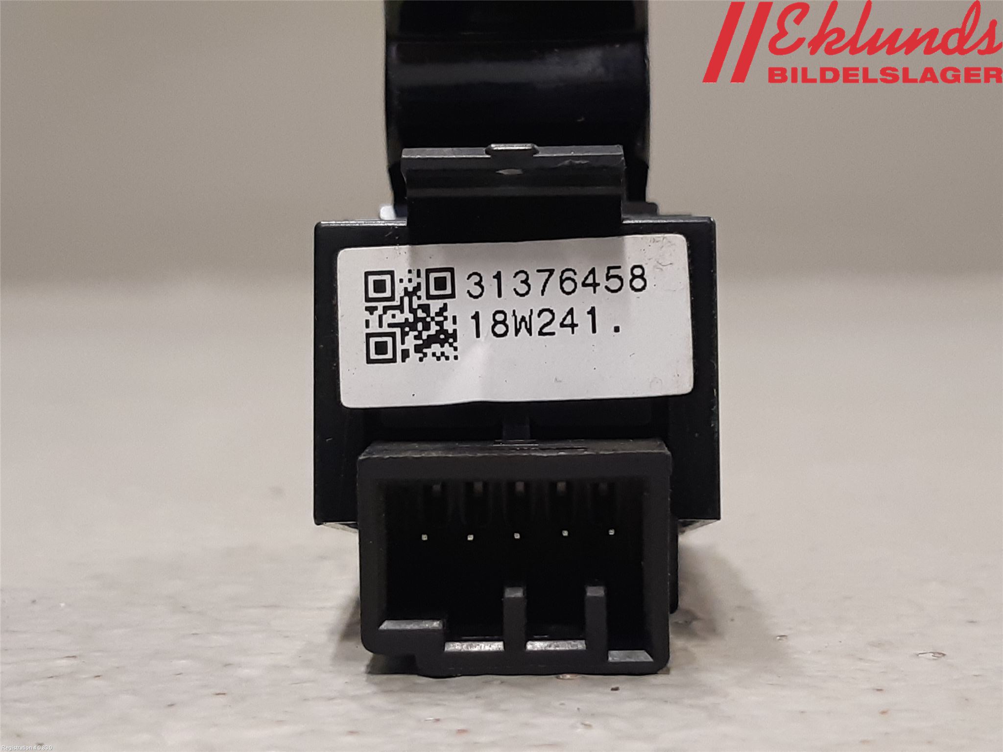 Volvo V90 17->> Strömställare Elhiss