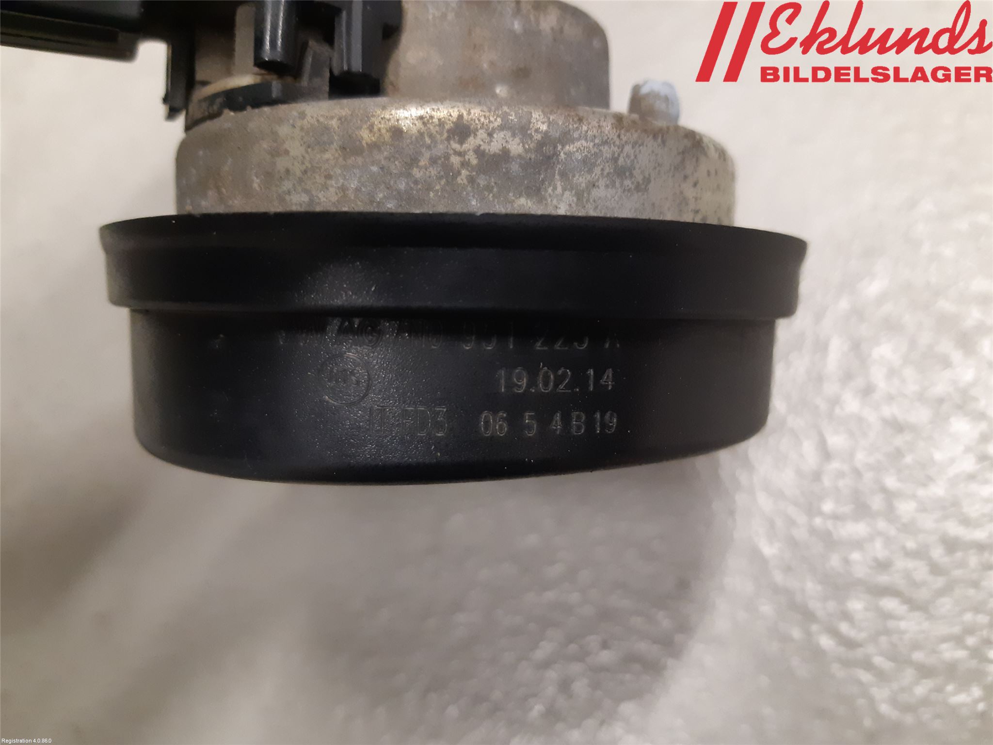Volkswagen VW PASSAT 11-14 Signalhorn