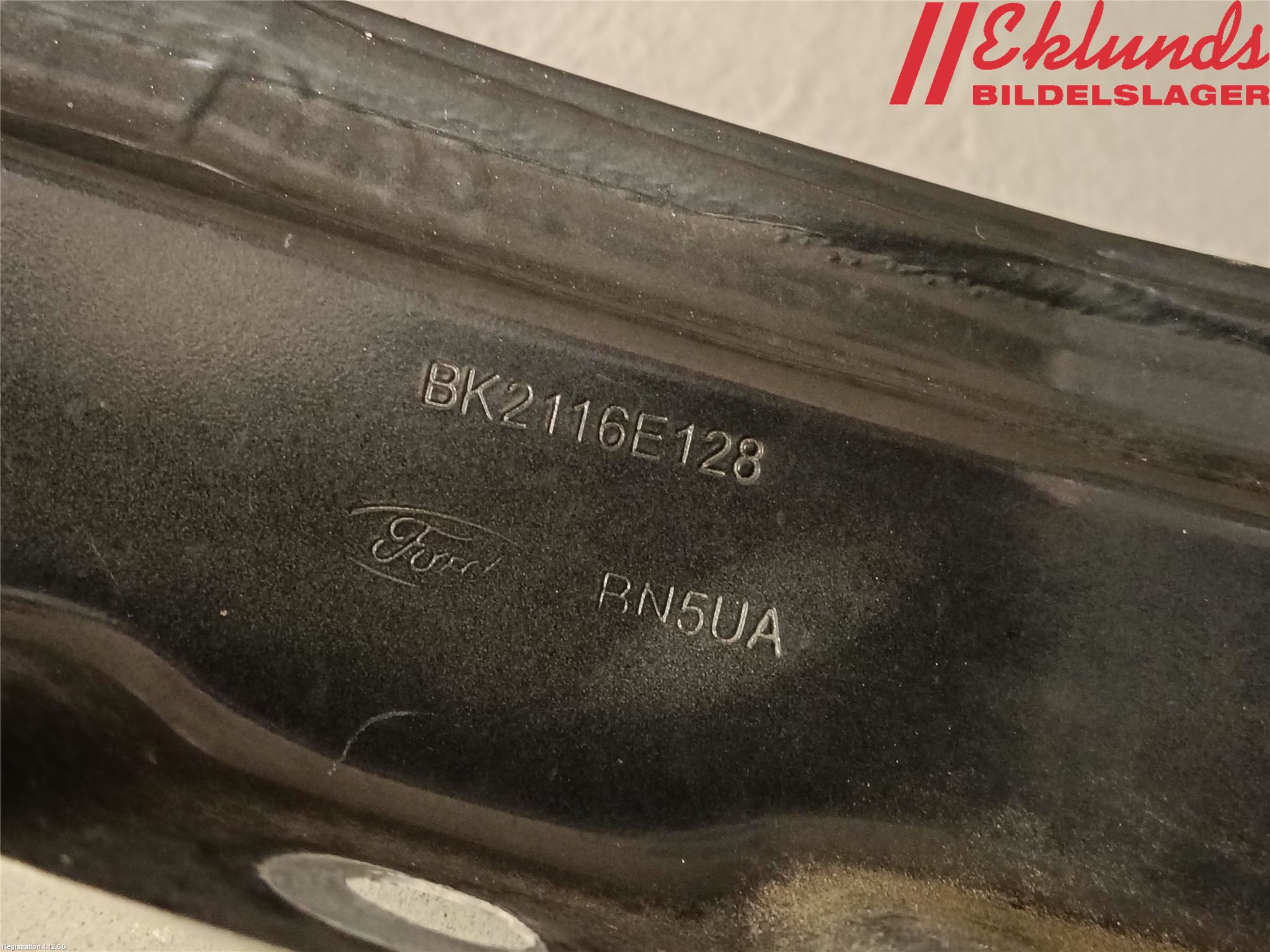 Ford TRANSIT SKÅP/BUSS 14-22 Skärm Fram Höger