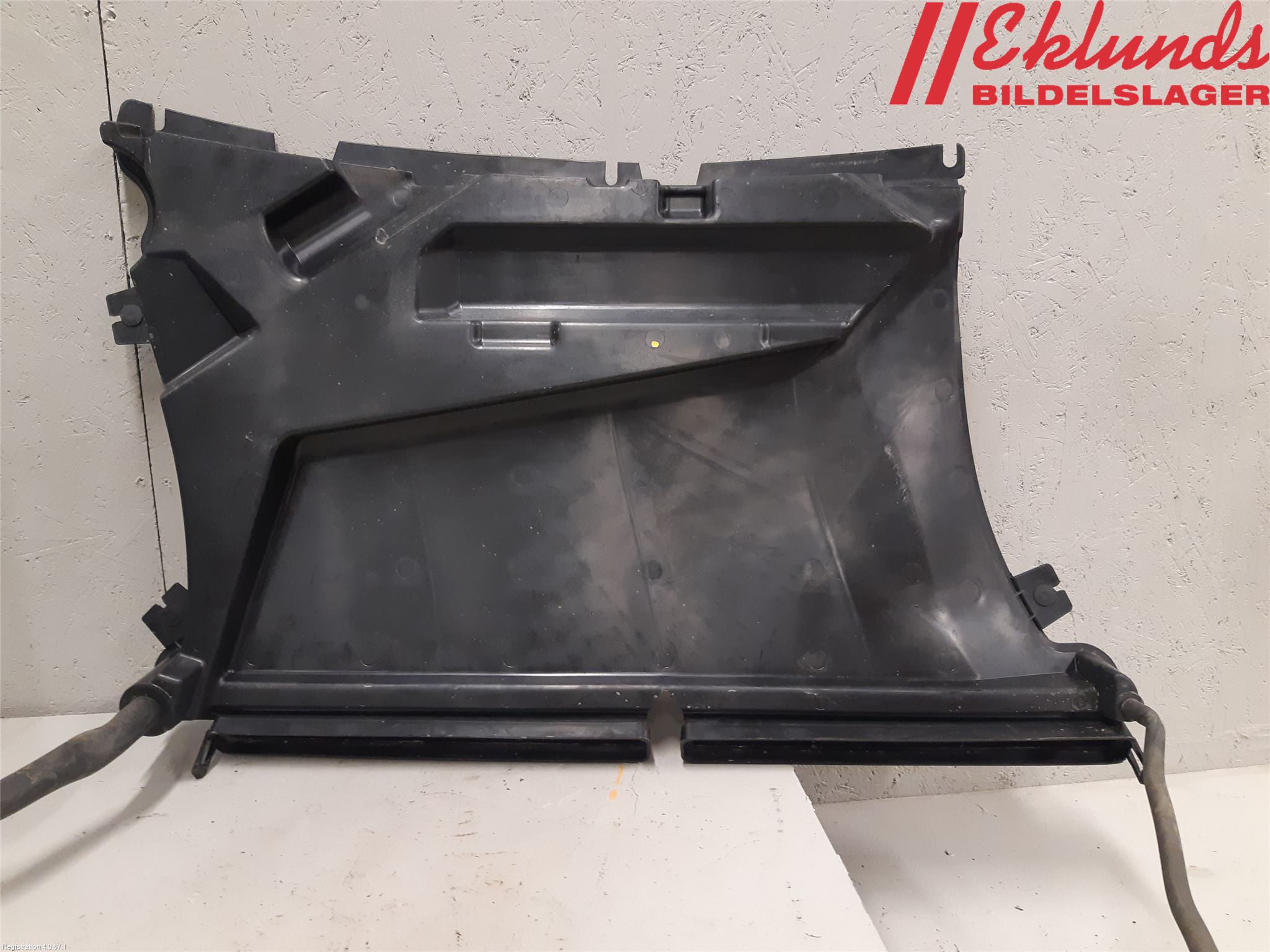 Tesla MODEL S 13- Front Övrigt