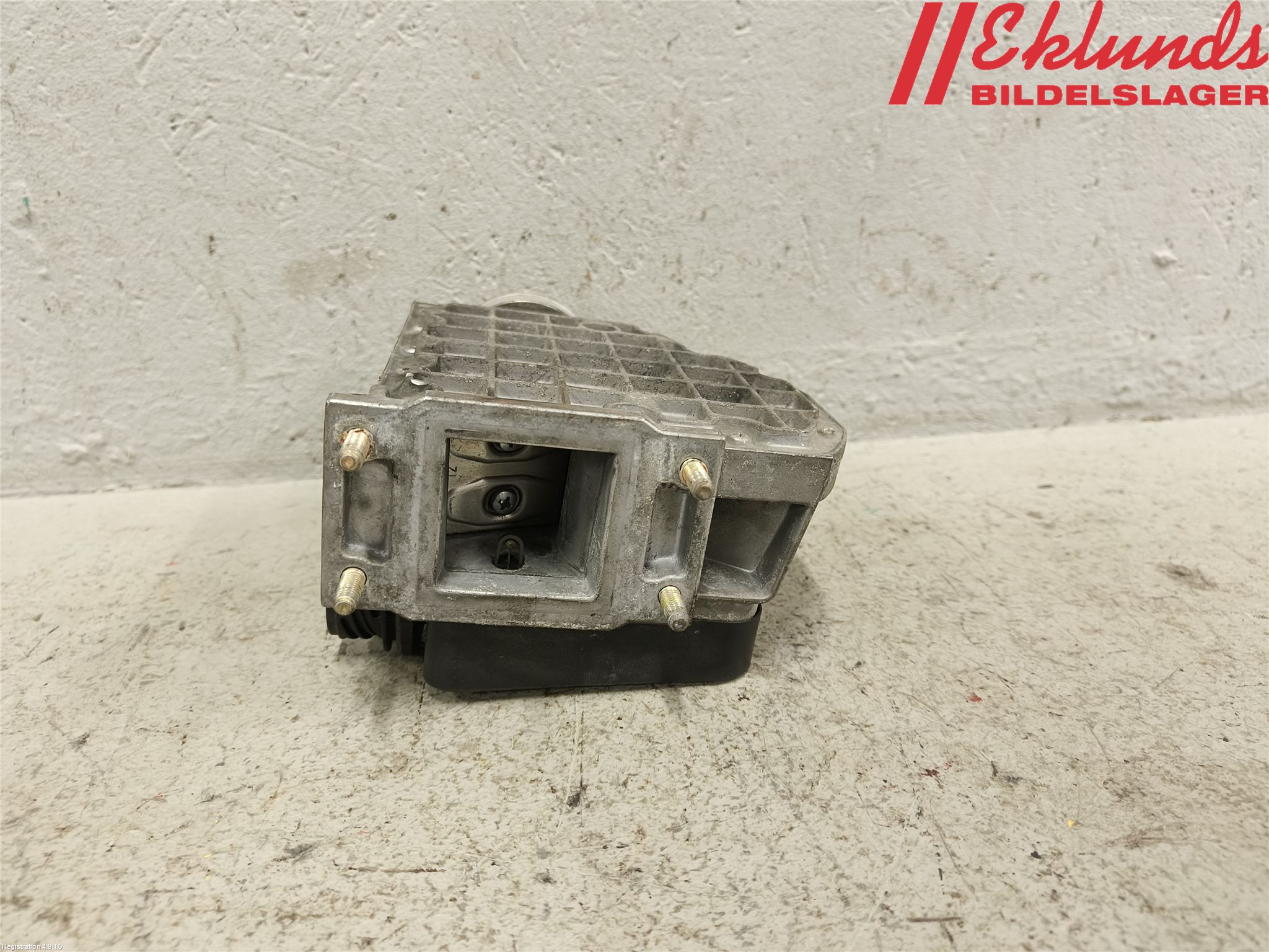 BMW 3 E36      91-00 Injluftmängdmätare