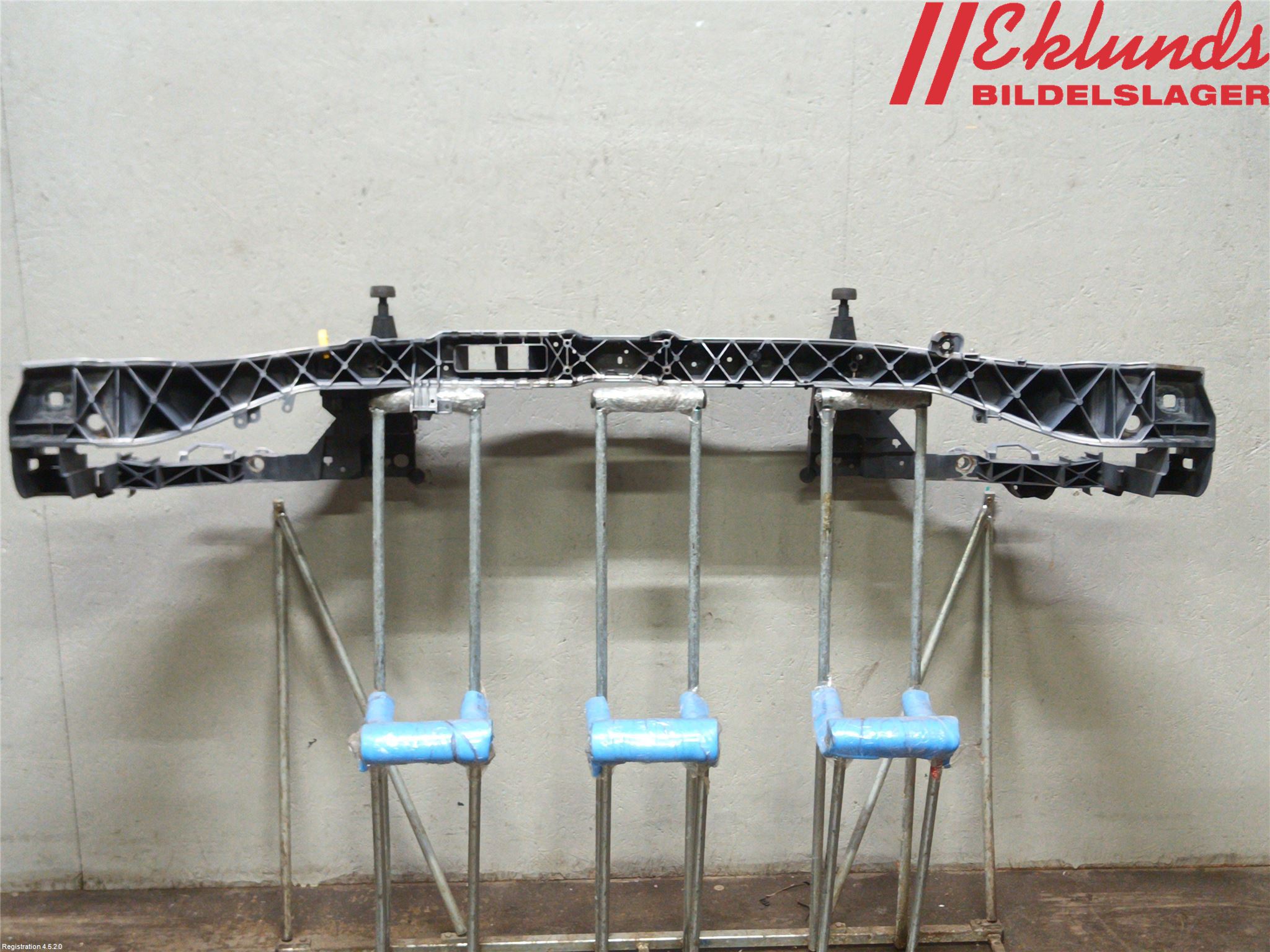 Ford GRAND C-MAX  11-14 Front Huvlåsplåt-Balk