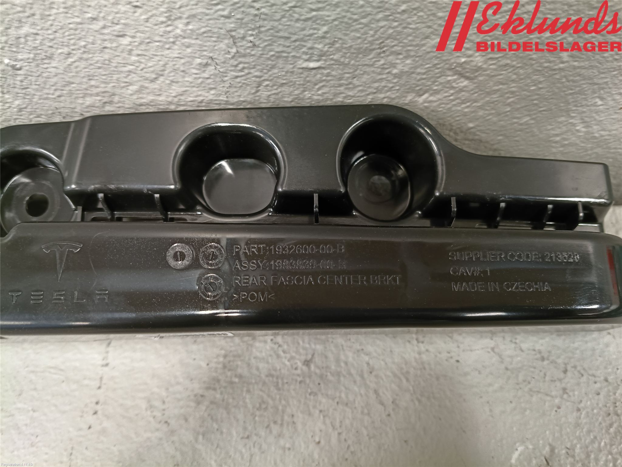 Tesla MODEL Y 21- Stötfångare Deformelement Bak