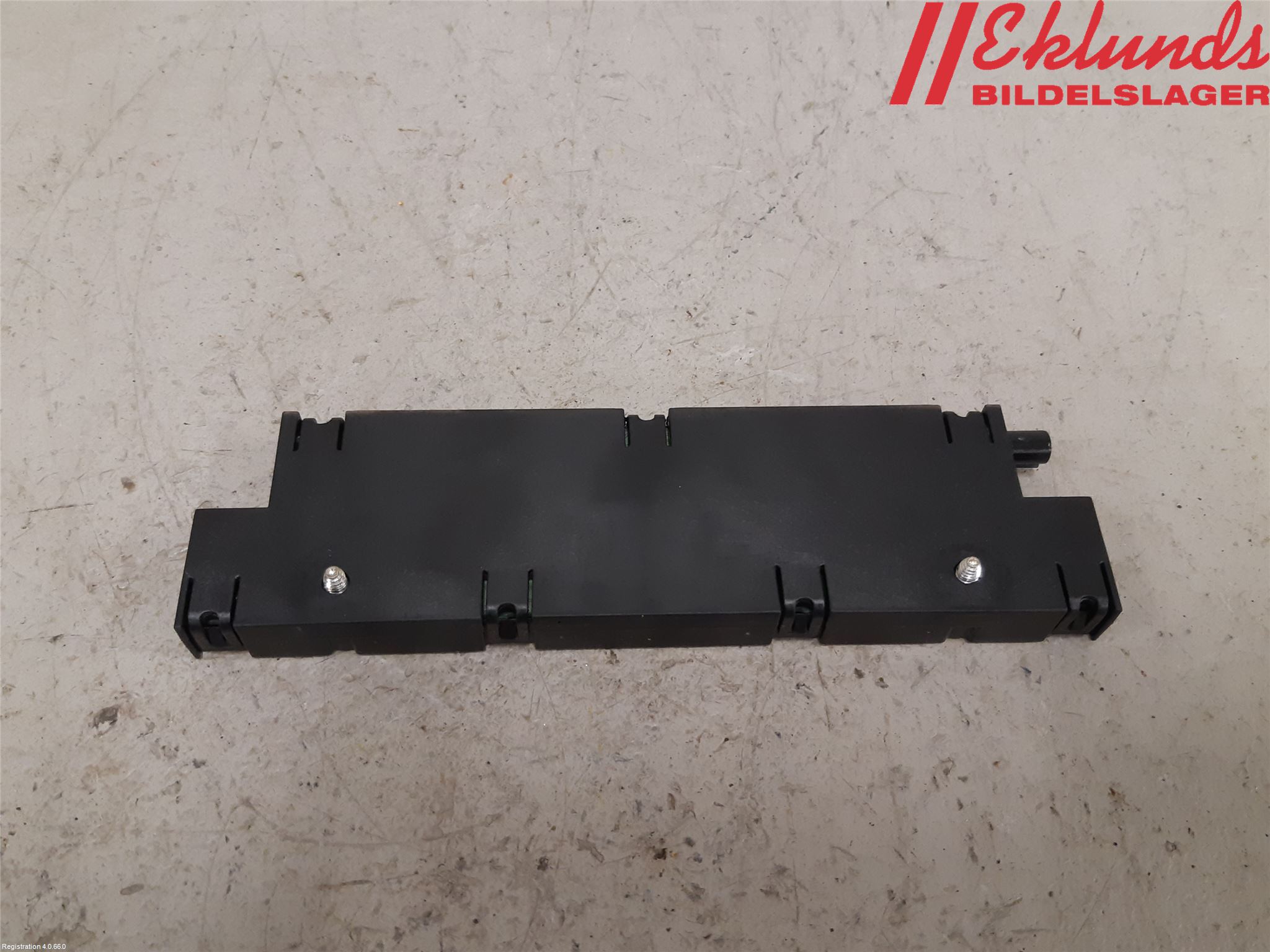 BMW 5 F10/F11/F18 09-17 Antennförstärkare