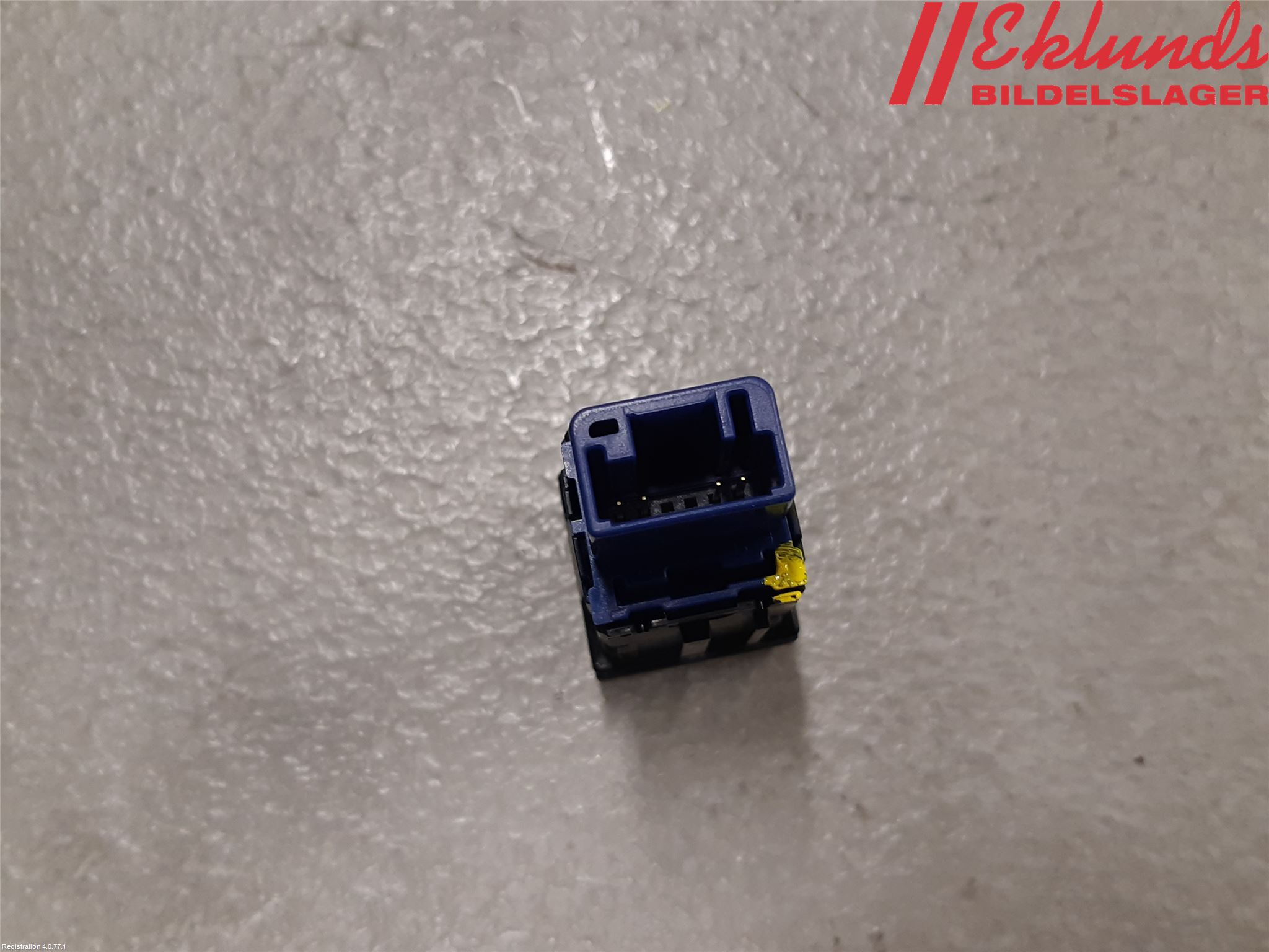 Toyota COROLLA 19- Strömställare Övrigt