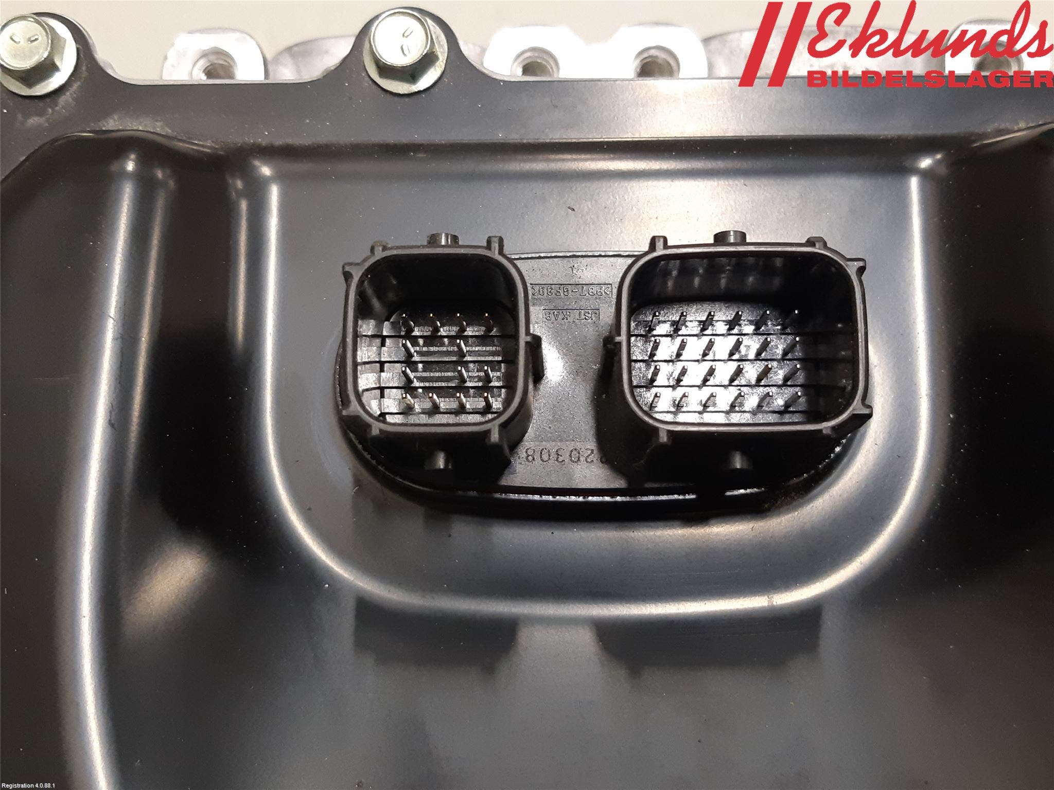 Toyota YARIS XP21 20- Inverter Hybrid