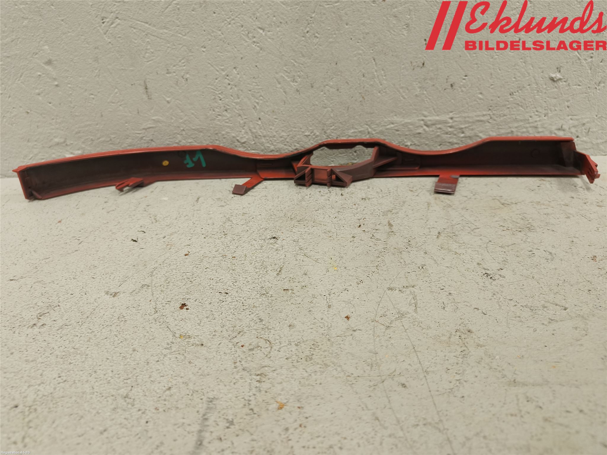 BMW 3 E46      98-05 Stöt Utfyllnad-List-Grill