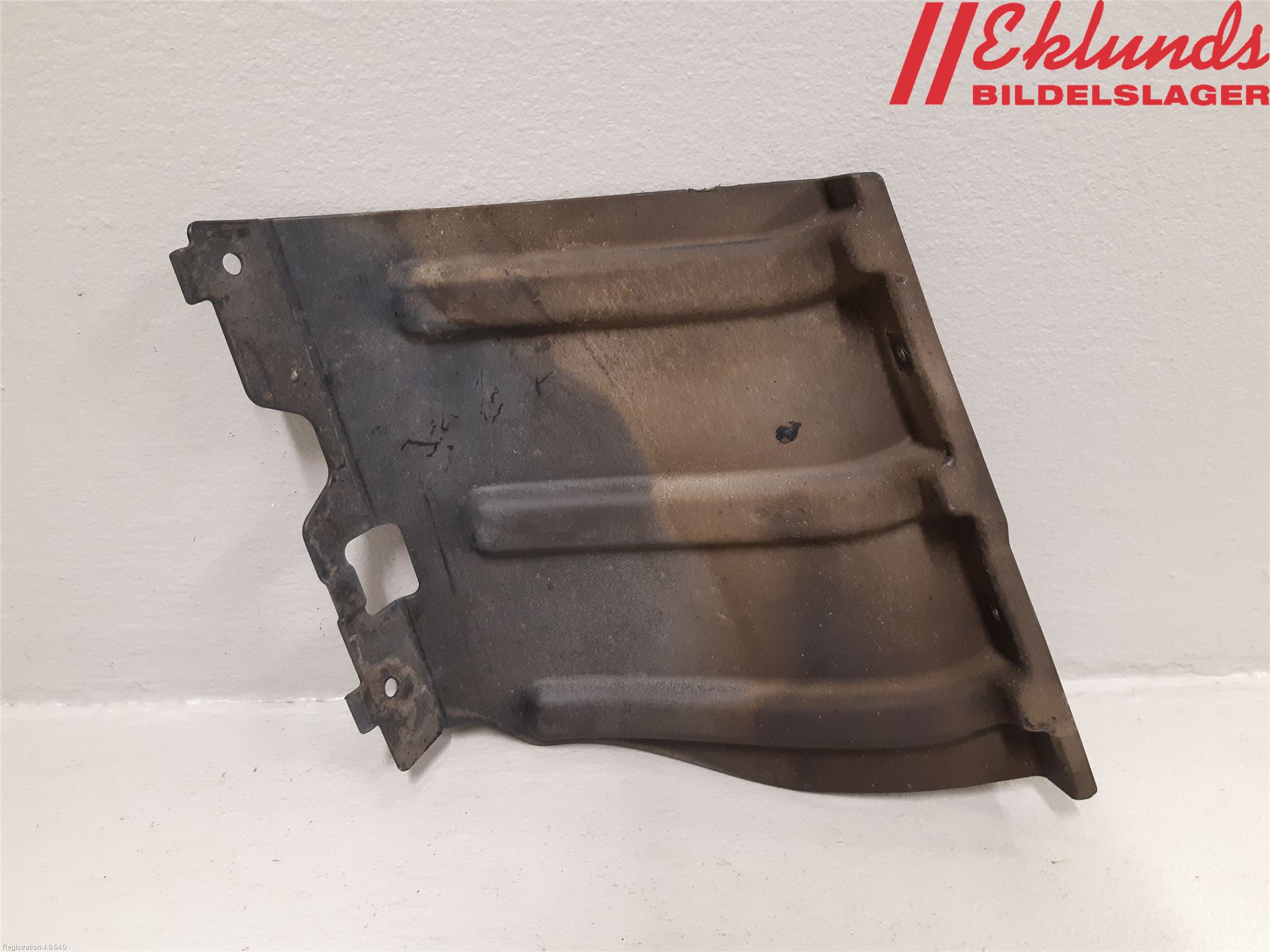 Mitsubishi OUTLANDER 13-21 Skärm Inner