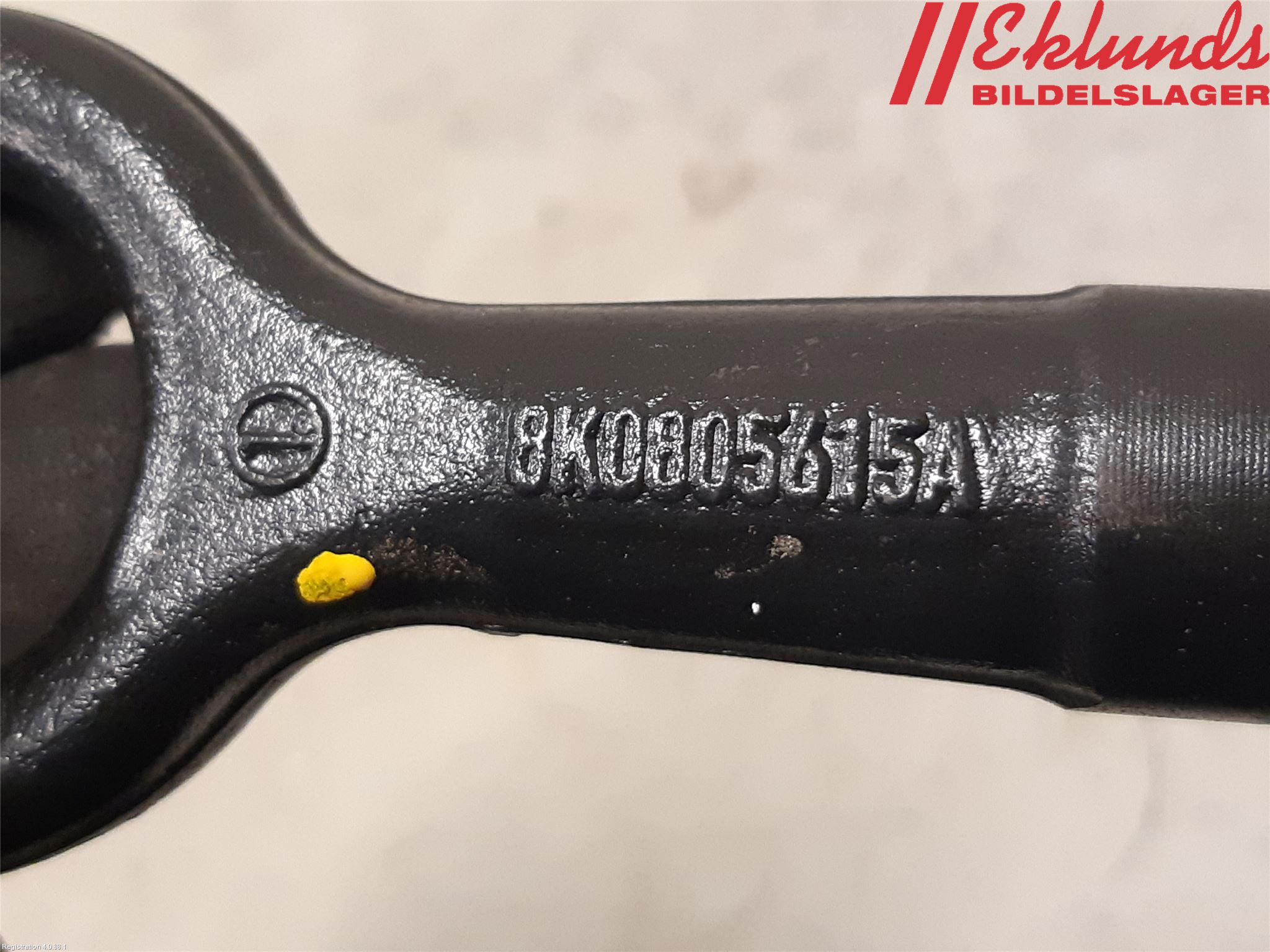 Seat ATECA 16->> Bogserögla