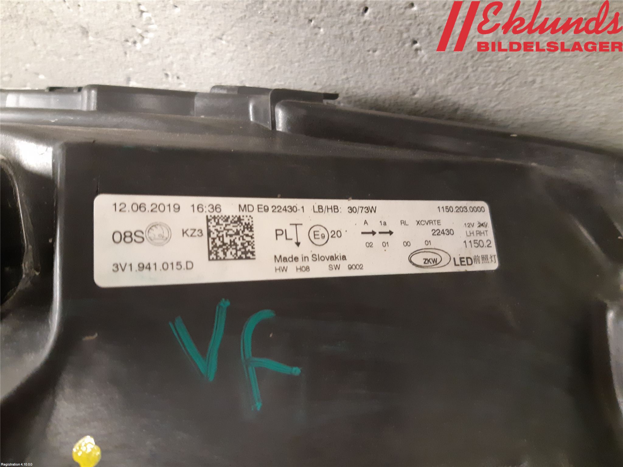 Skoda SUPERB 16-24 Strålkastare Vänster