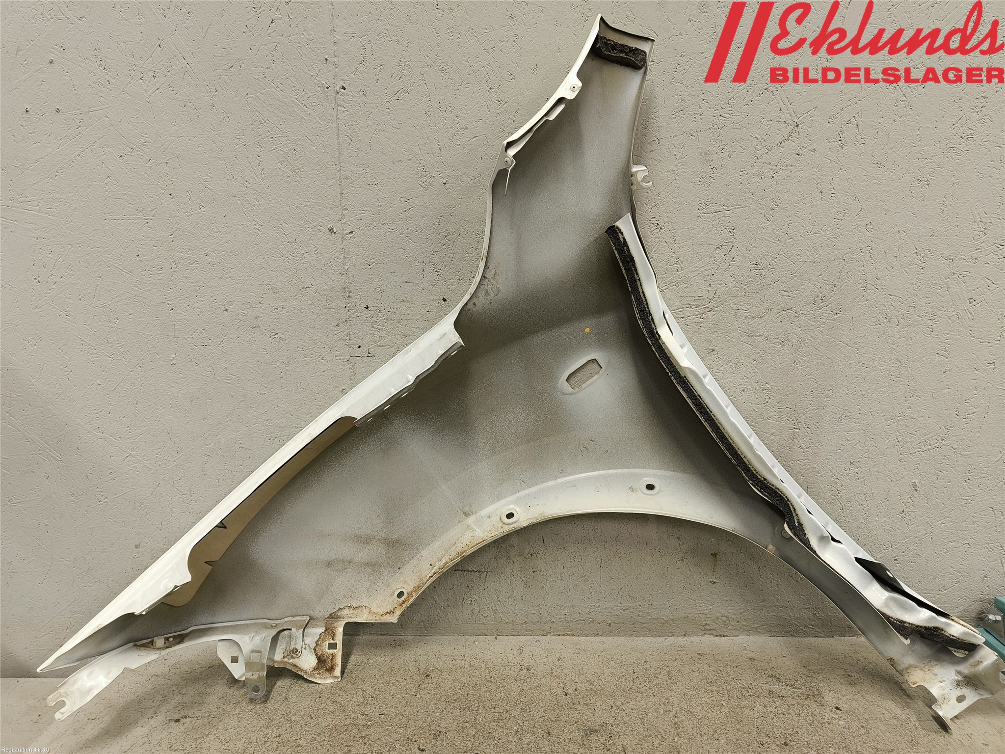 Nissan JUKE 10-14 Skärm Fram Höger