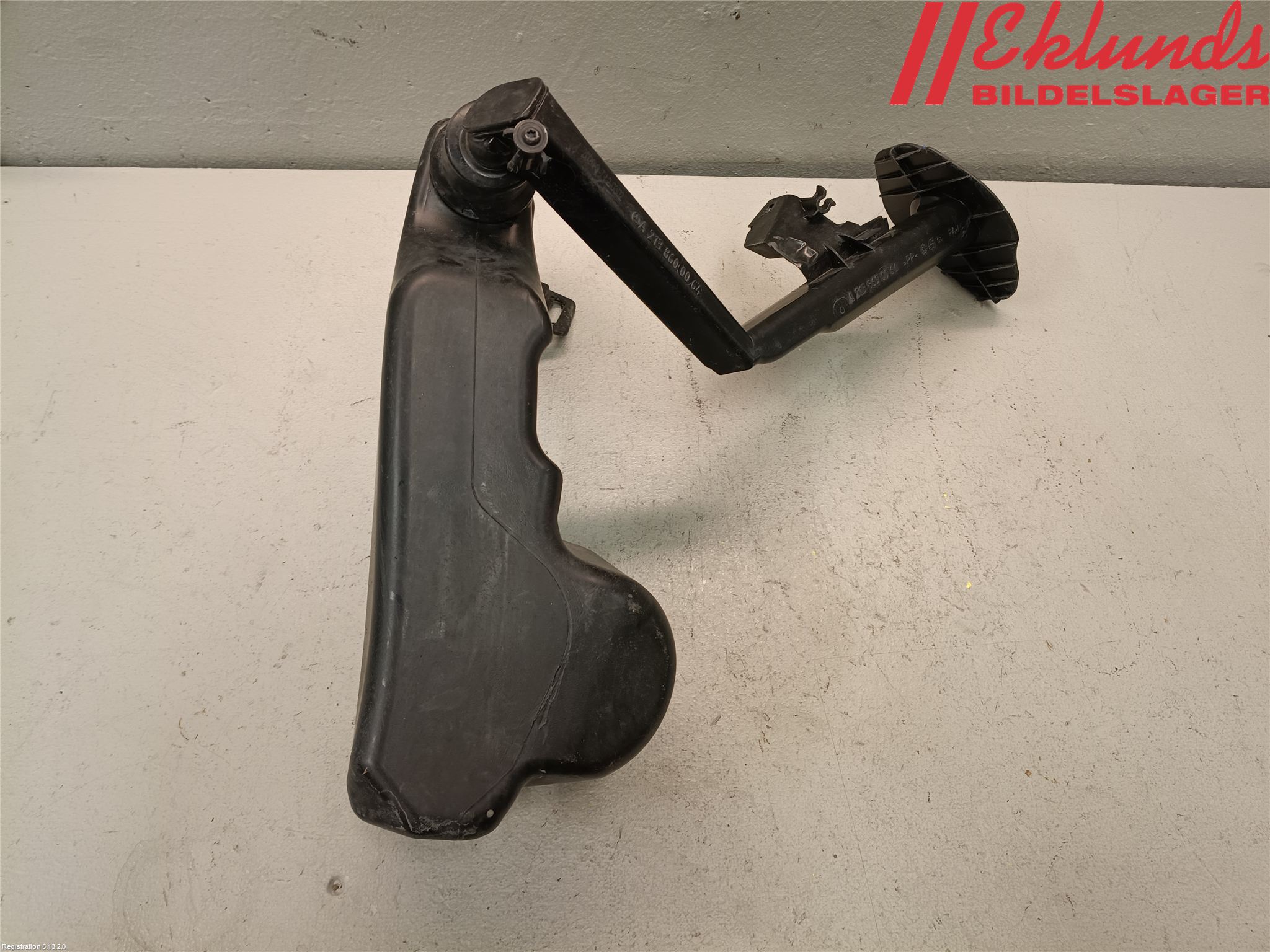 Mercedes-Benz MB EQC (N293) 20- Spolartank Vindruta