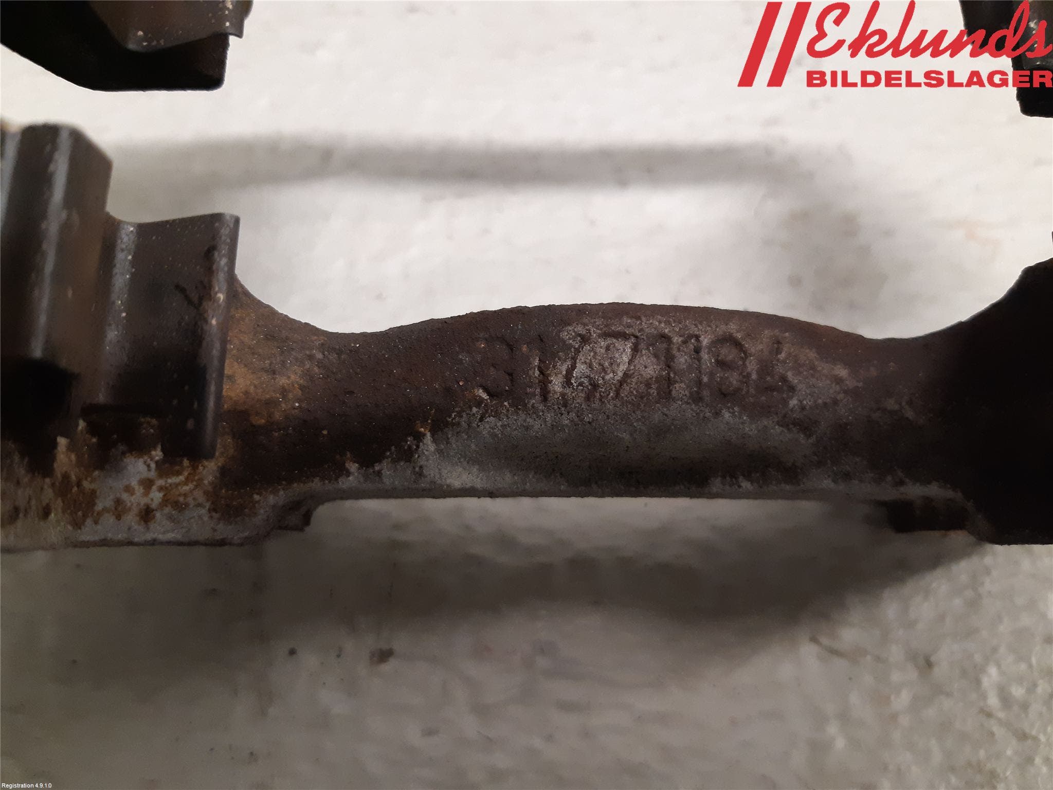 Volvo XC40/RECHARGE 18- Bromsokshållare