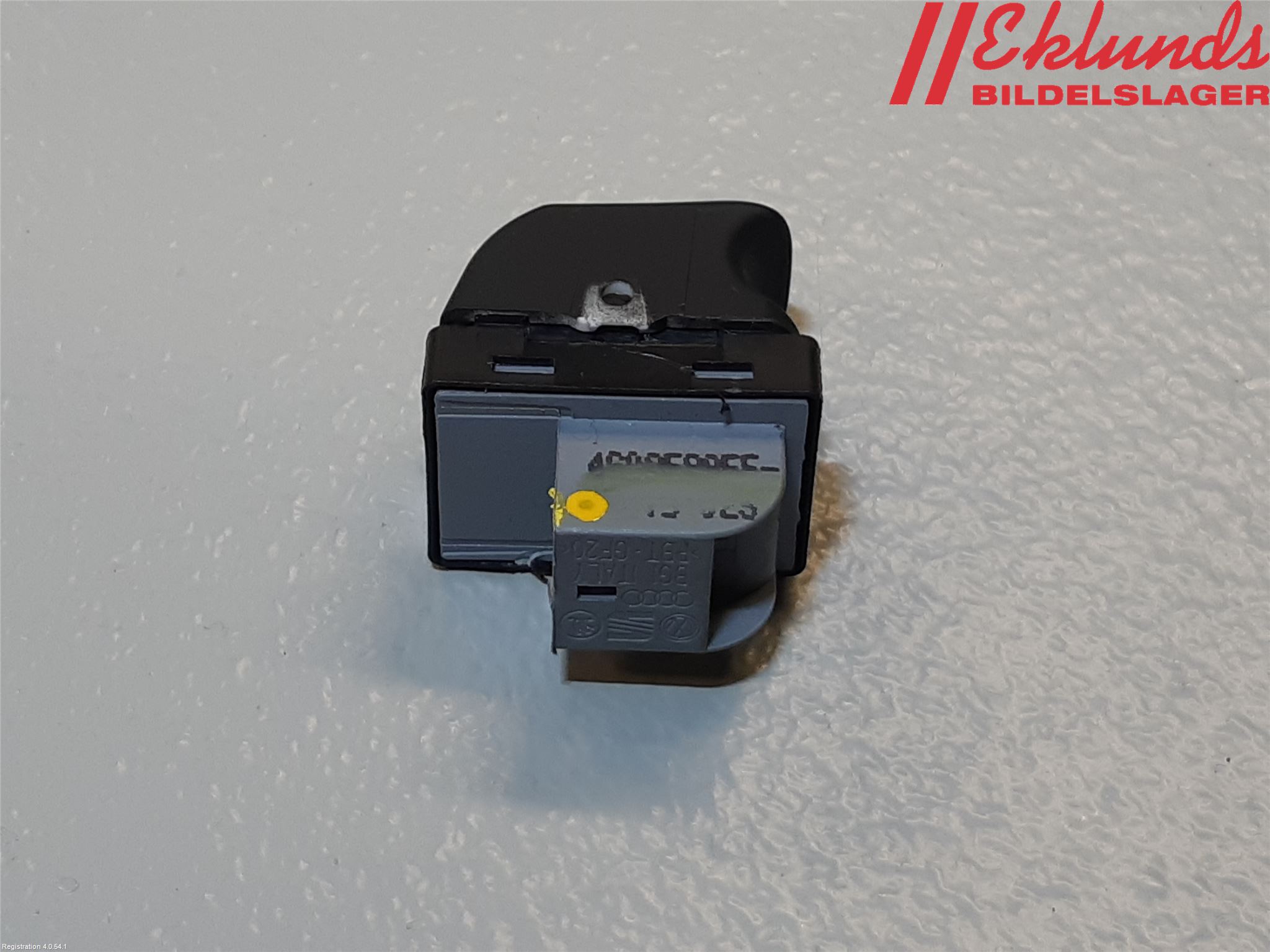 Audi Q3 8U 12-18 Strömställare Elhiss