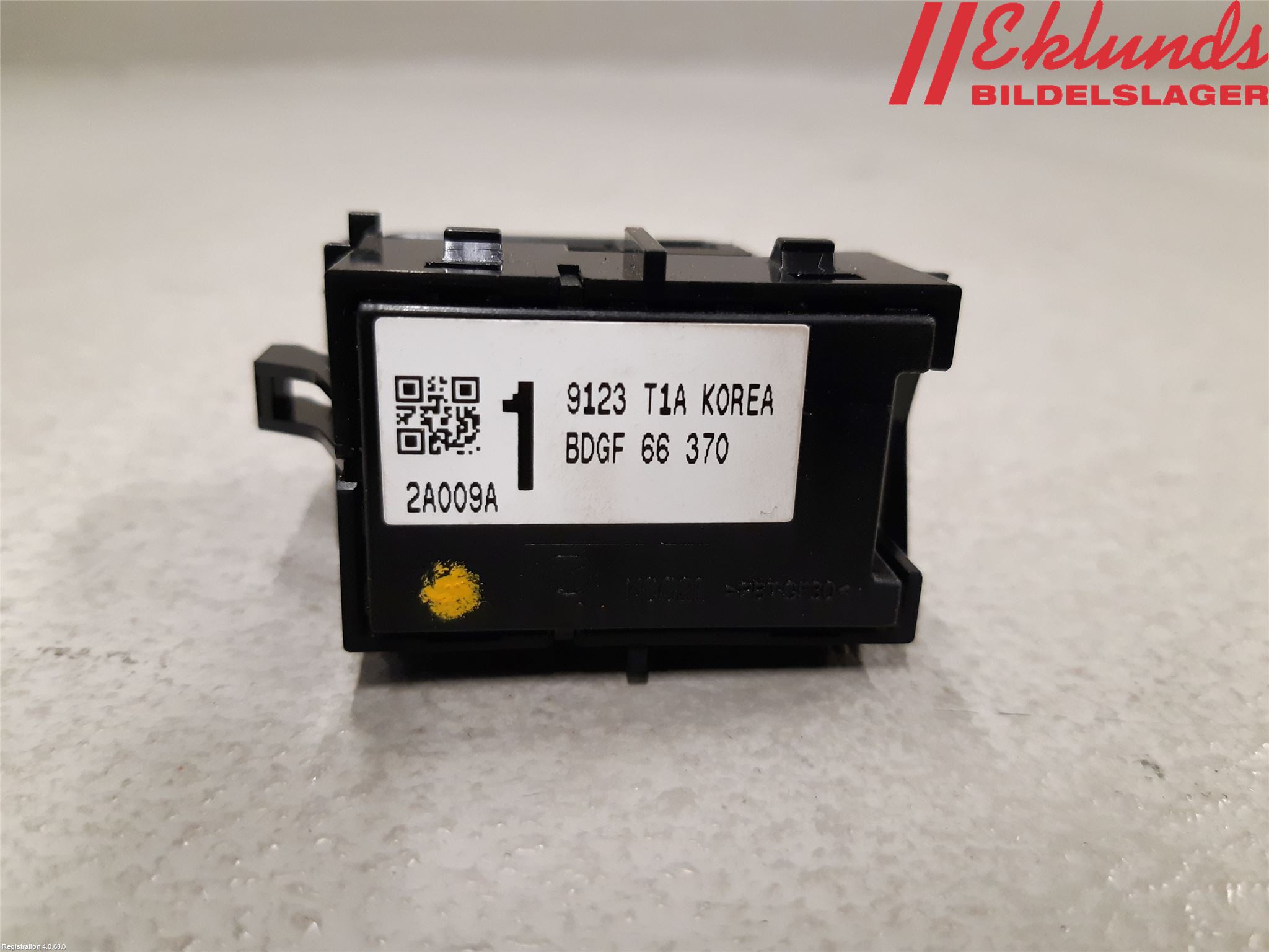 Mazda CX-30 20- Strömställare Elhiss