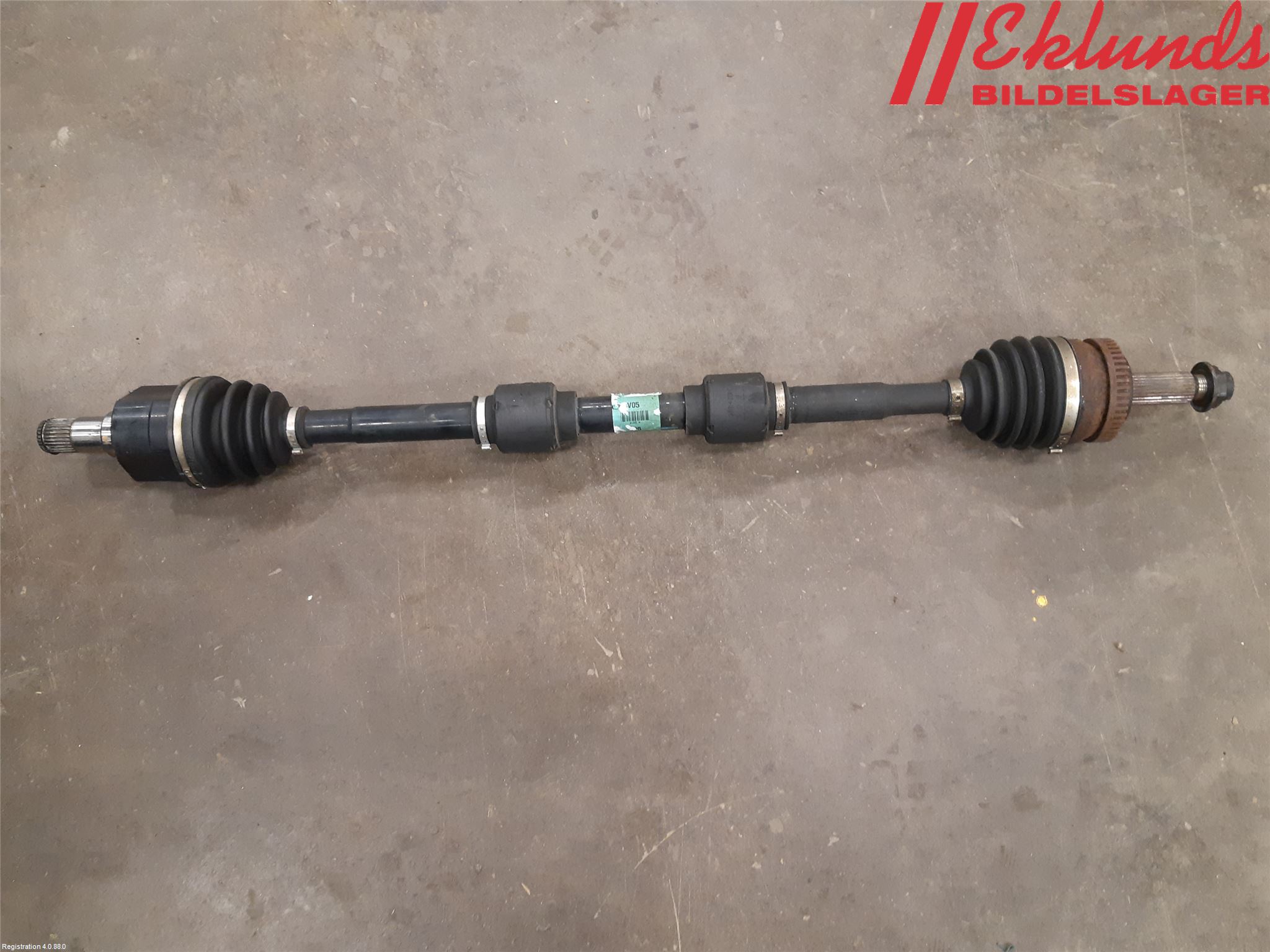 Hyundai i40 08-15 Drivaxel Fram Höger